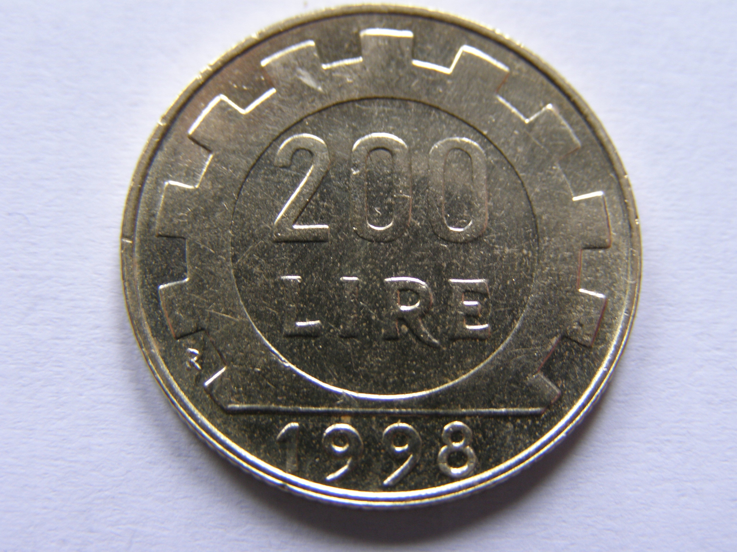 WŁOCHY ITALIA 200 LIRA 1998 ROK !!!!!!!!!!!!! 0268
