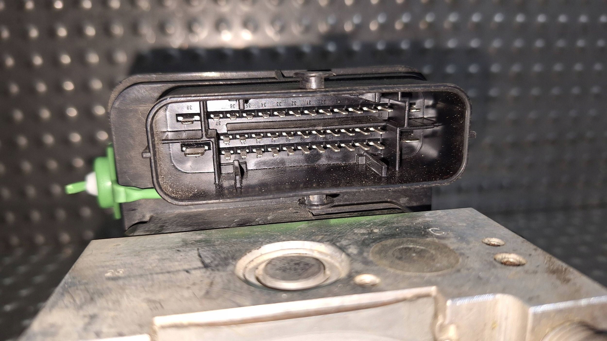 pump control unit ABS 3Q0614517T 3Q0907379T GOLF VII OCTAVIA III LEON III