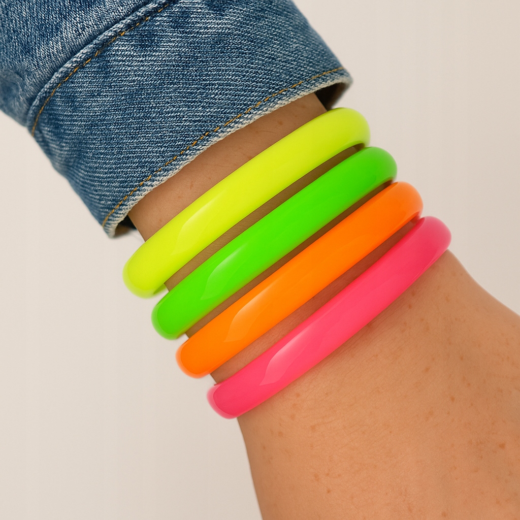 BRANSOLETKI lata 80 strój NEON disco Zestaw NEONOWYCH bransoletek 4 SZT EAN (GTIN) 5903738343621