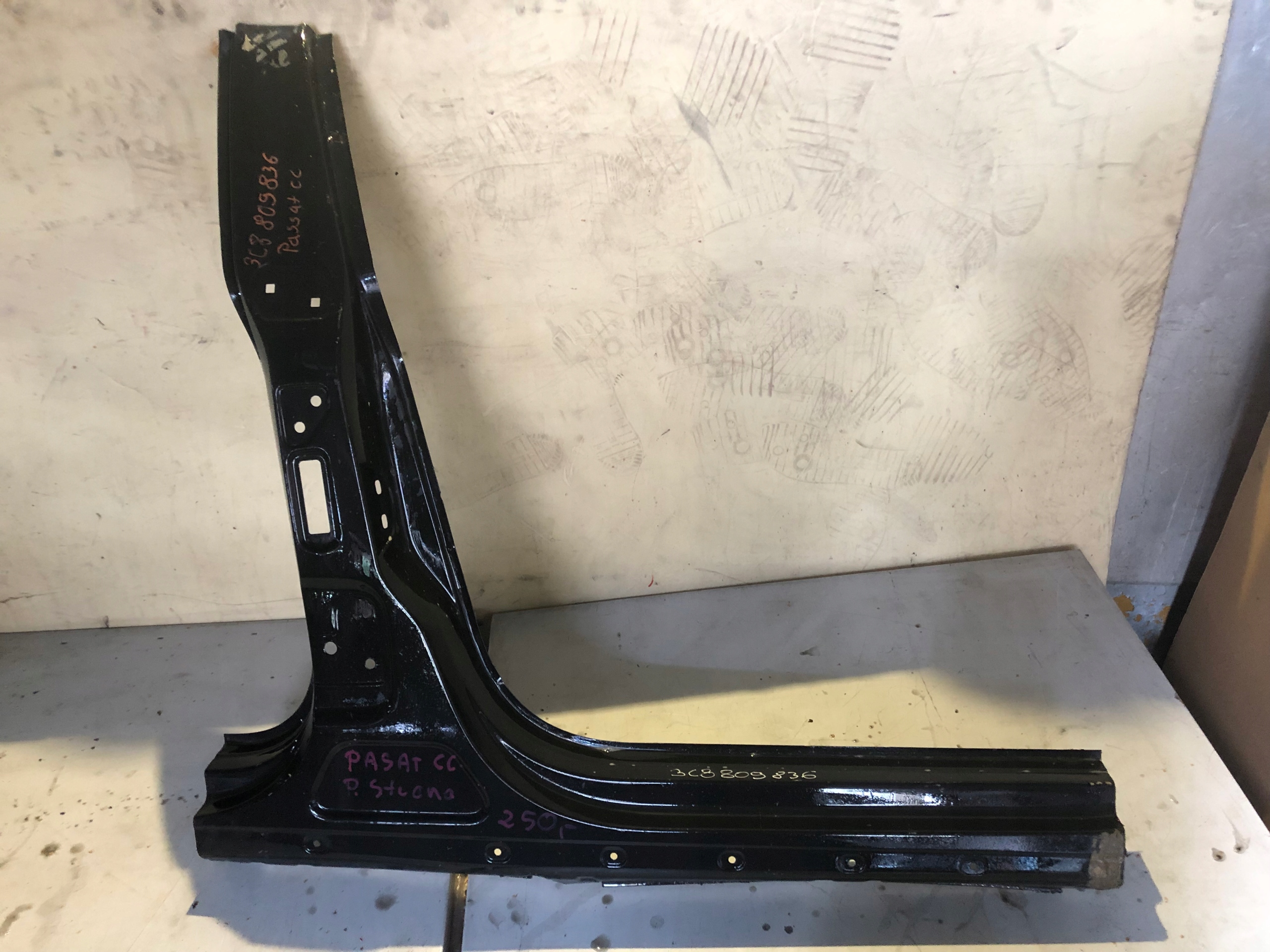 VW PASSAT CCc8 ПОРОГ БОК СТОЙКА PRAWYc8809836