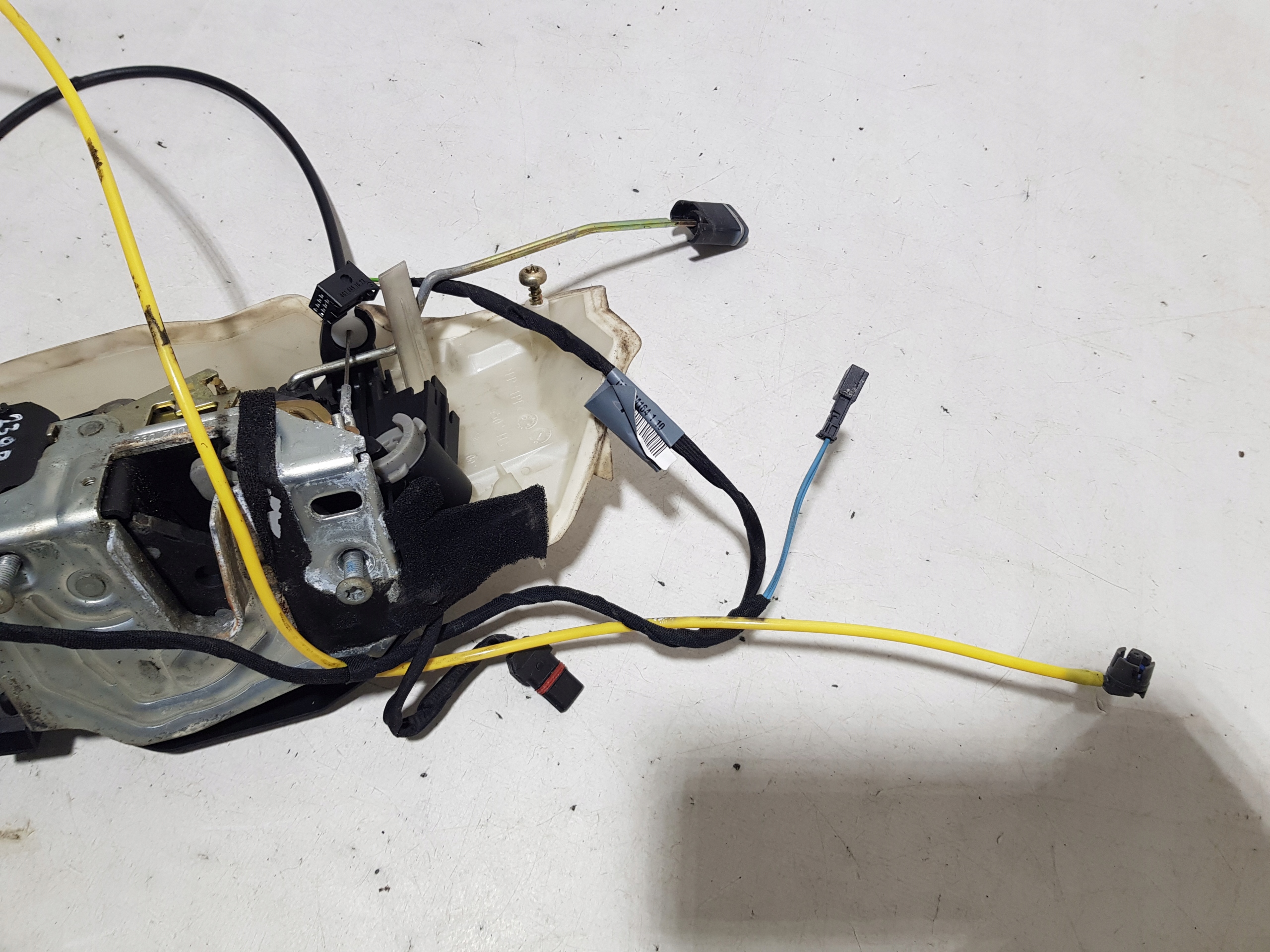 MERCEDES SL W230 R230 lock door right front KEYLESS GO