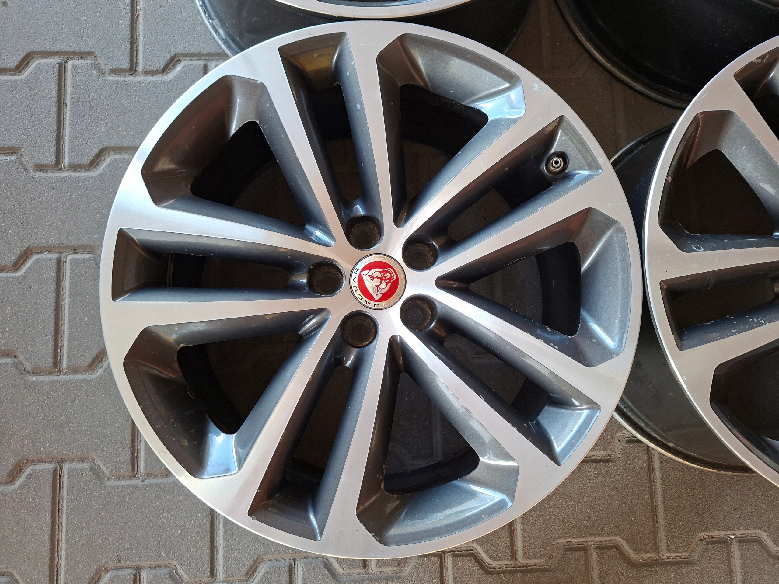 discs aluminium disc R19 8,5J ET45 5x108 JAGUAR XF F-PACE X761 E-PACE