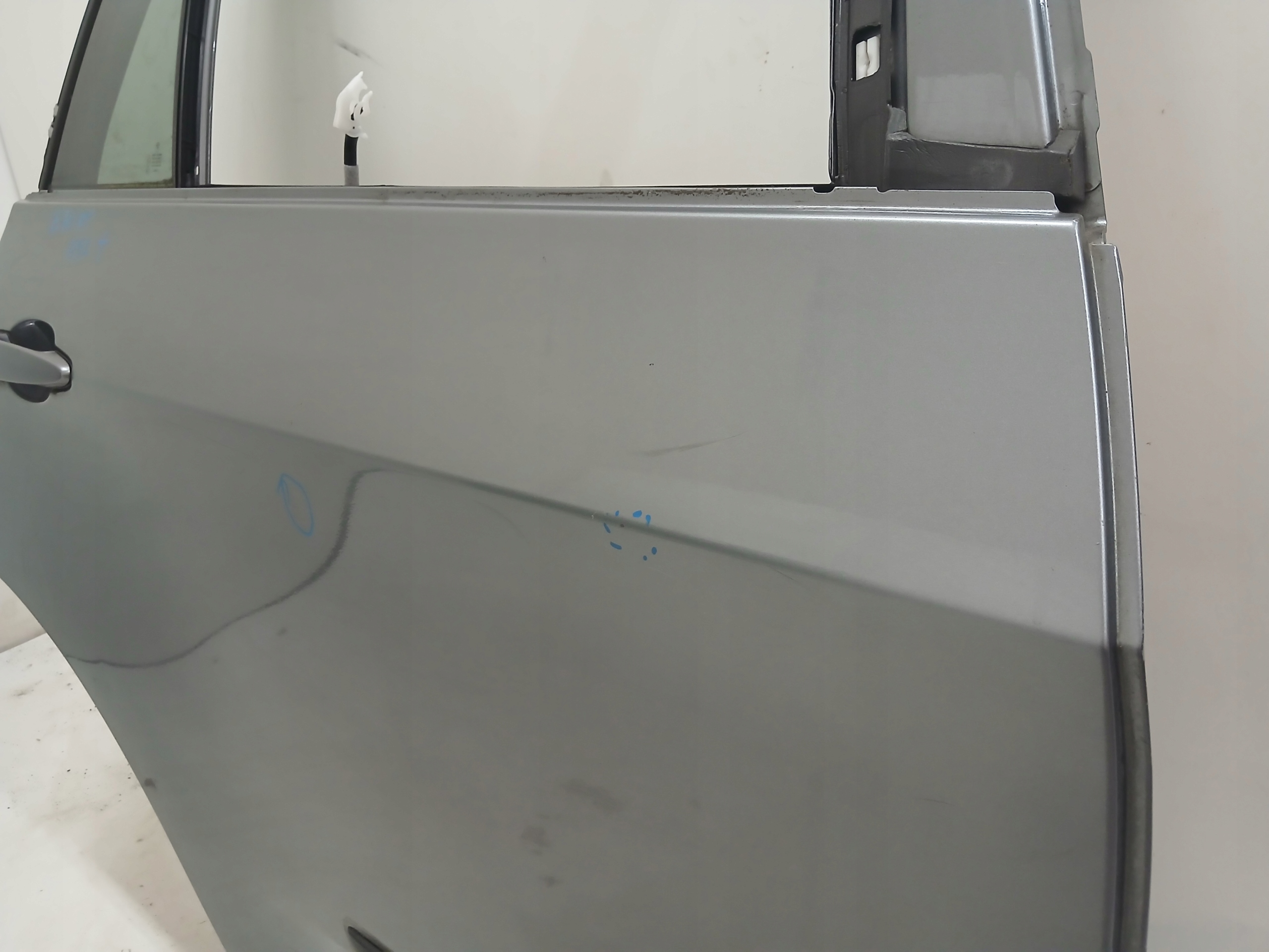 door right rear. BMW X5 E70 A52/7 SPACEGRAU