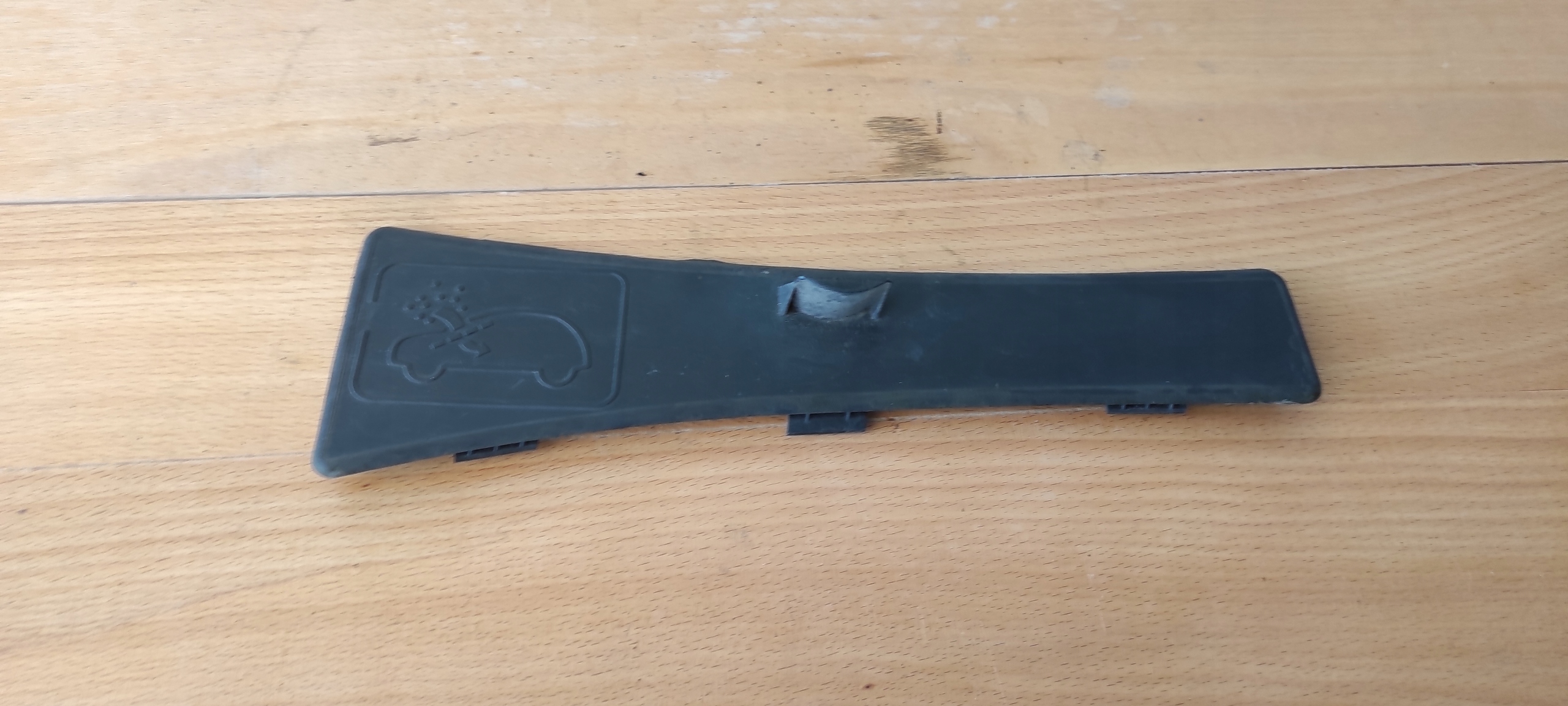 Blende Abdeckung Tankklappe Panzer CITROEN C2 9643597680