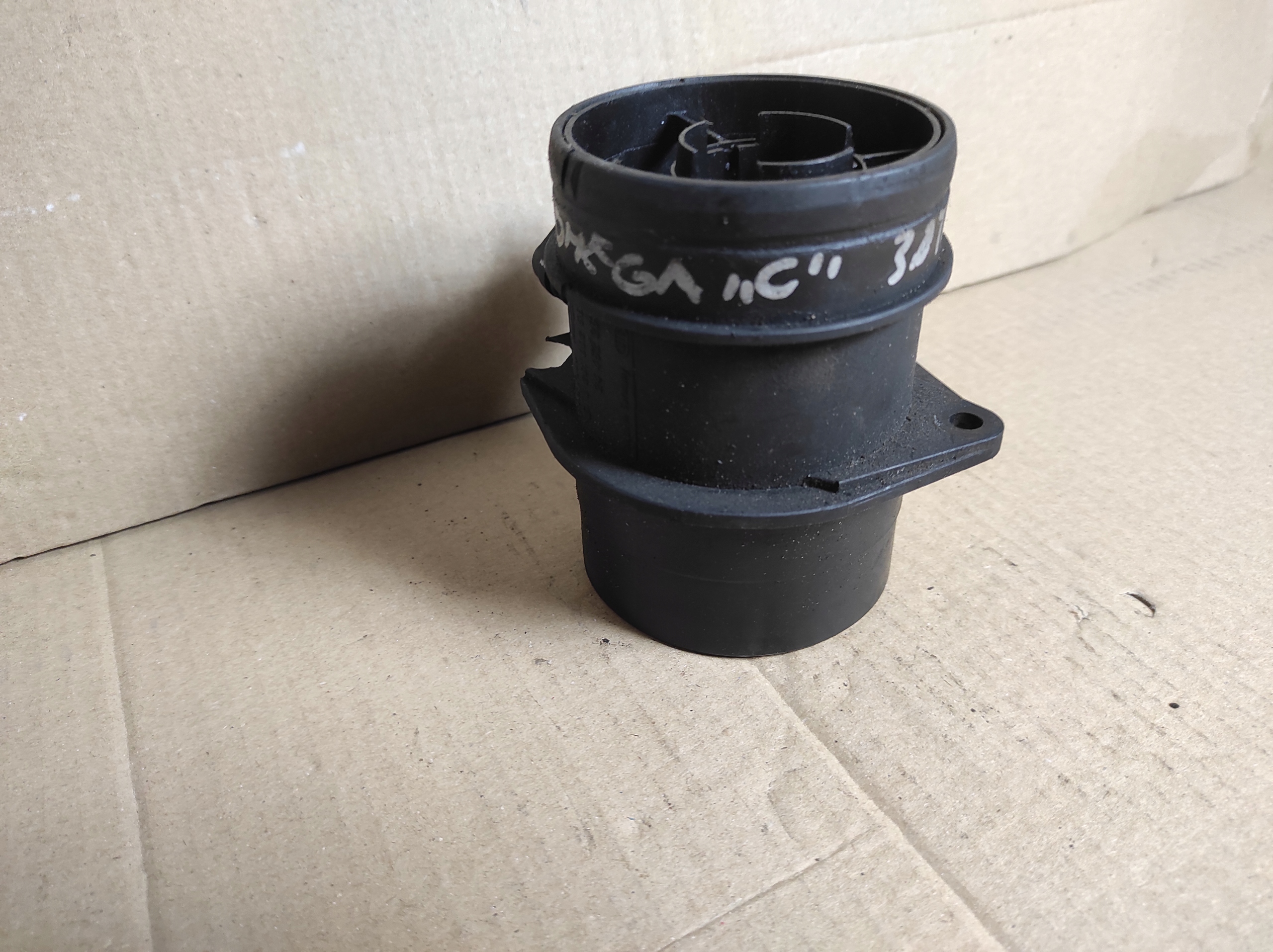 OPEL OMEGA B C 2.5 3.0 TDS V6 flow meter air