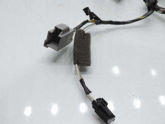 WIĄZKA DRZWI PRAWY PRZÓD FORD FOCUS MK2