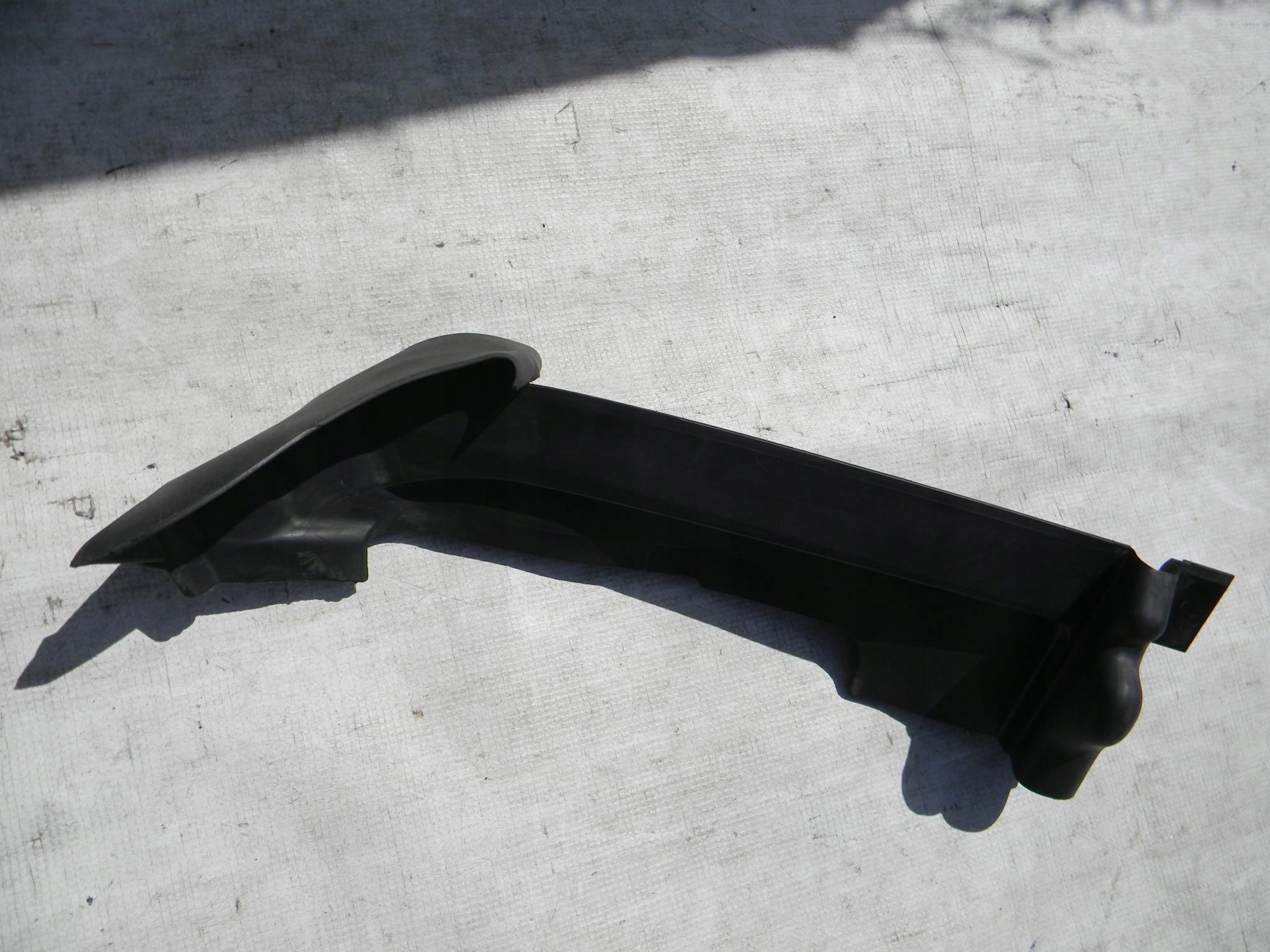 OSŁONA USZCZELNIENIE BŁOTNIKA 4M0821169 AUDI Q7 4M