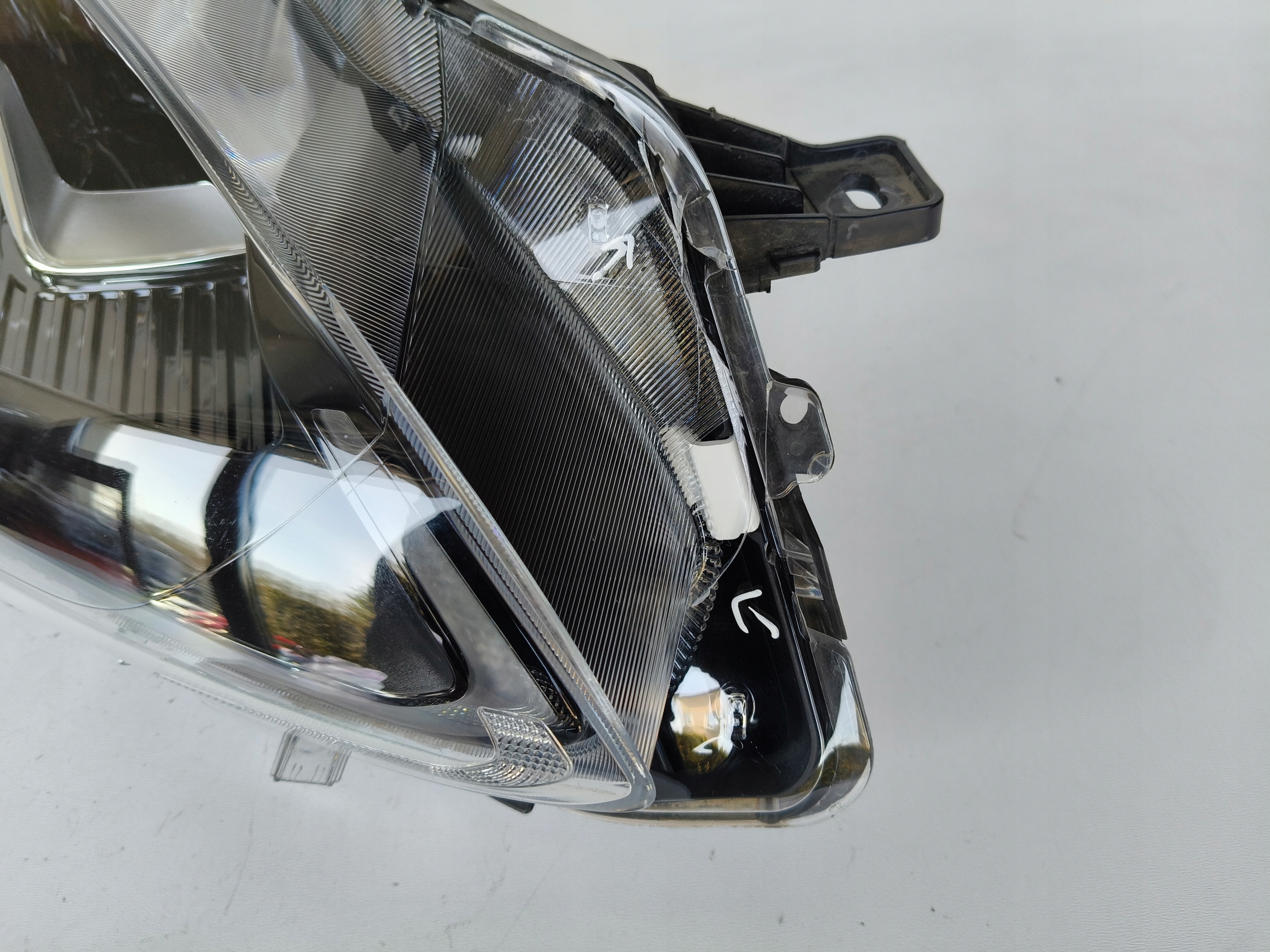 light right REFLEKTOR FORD KUGA MK3 19- FULL LED