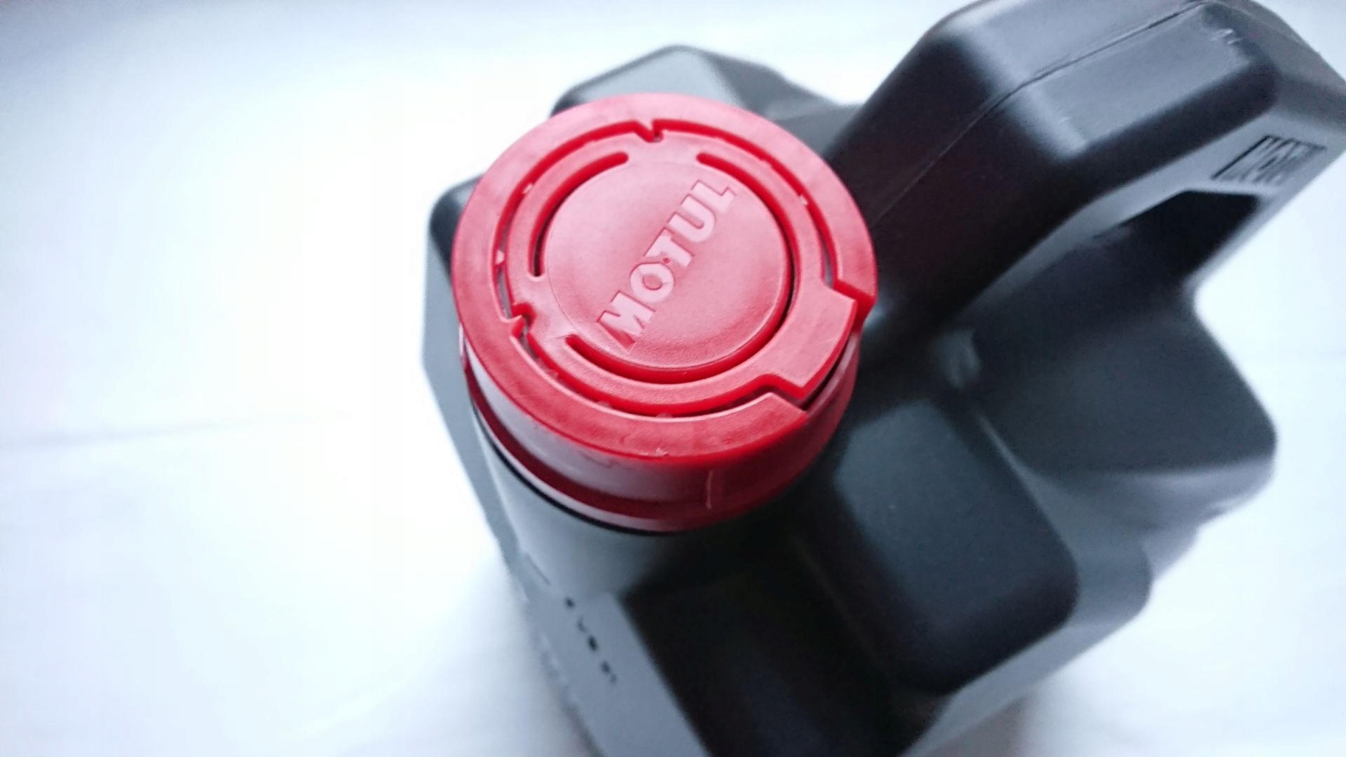 OLEJ MOTUL 8100 X-CLEAN+ 5W30 6L SYNTETYK Model AS-B41-S