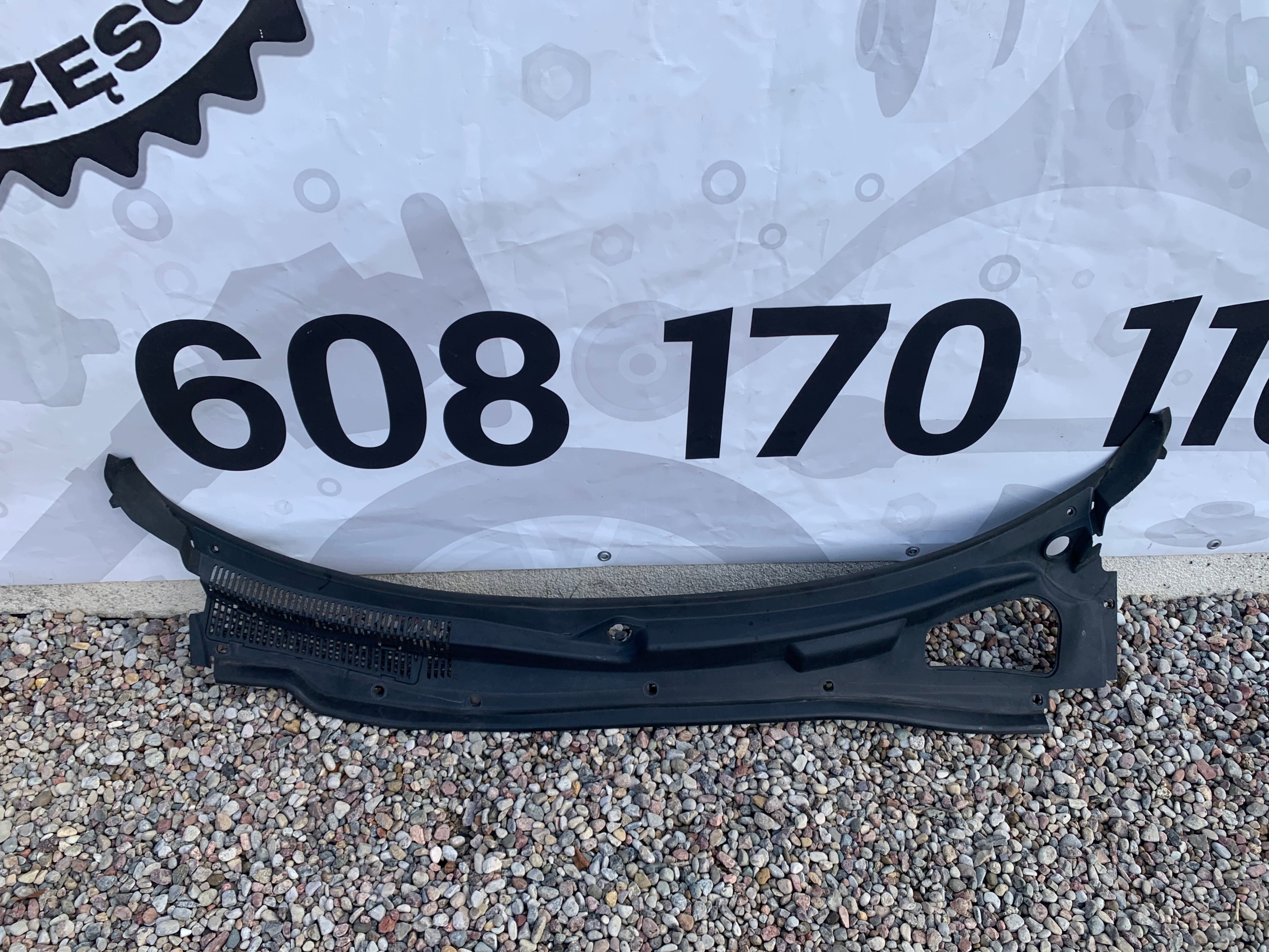 torpedo front CHRYSLER 300C 05-10 04805834AC