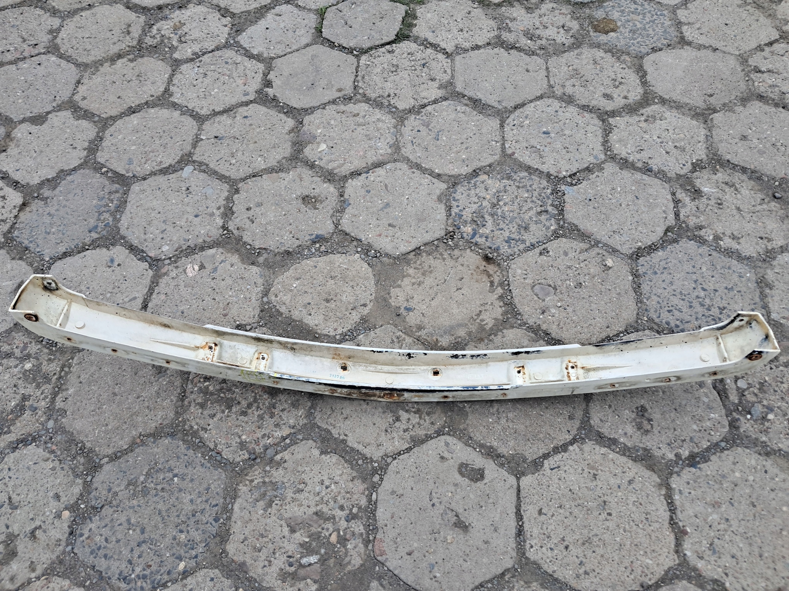 bumper support of the front MERCEDES W126 1268850801
