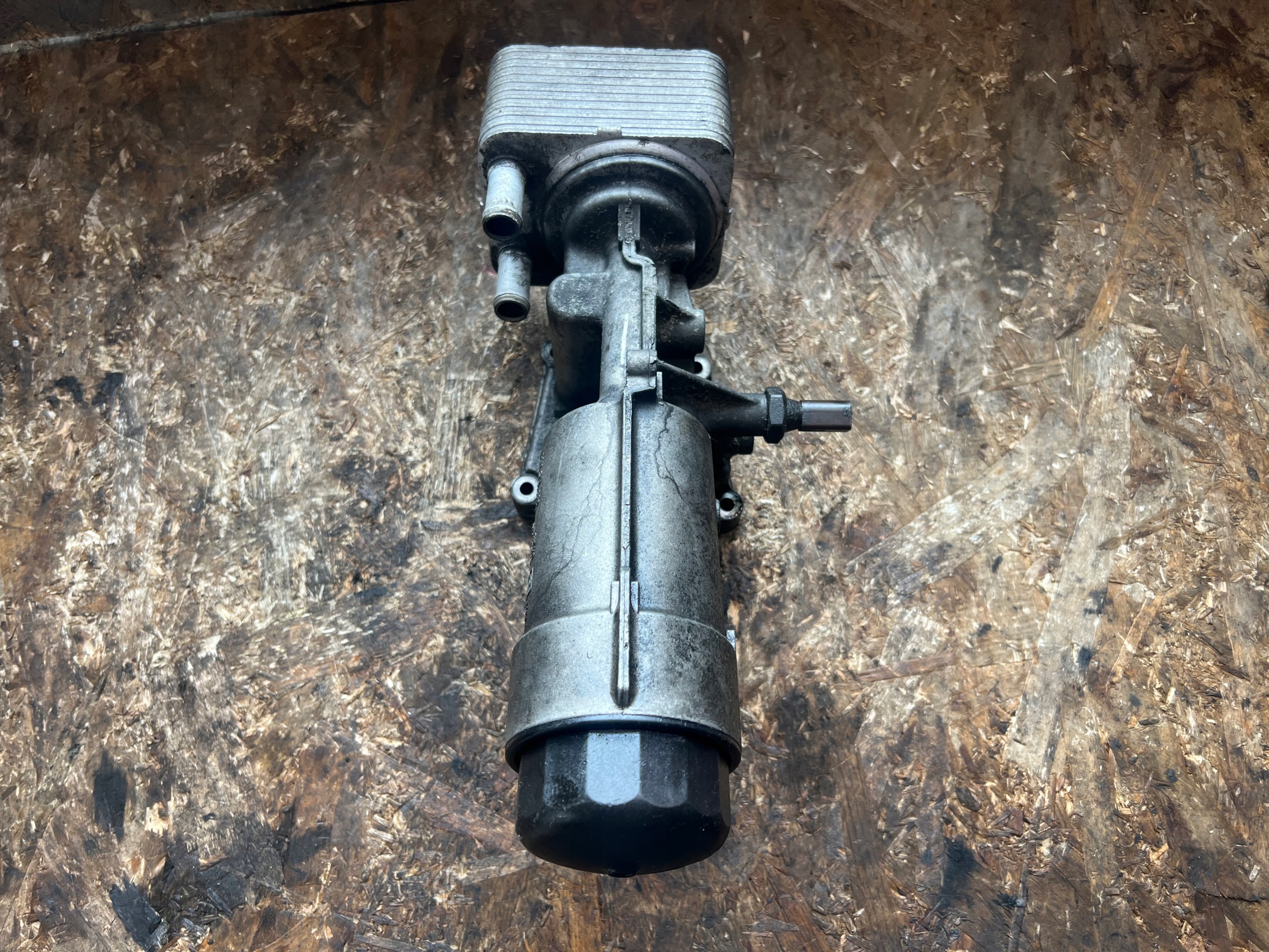 Gehäuse Ölfiltergehäuse AUDI A4 B7 1.9 TDI AVF 038115389C