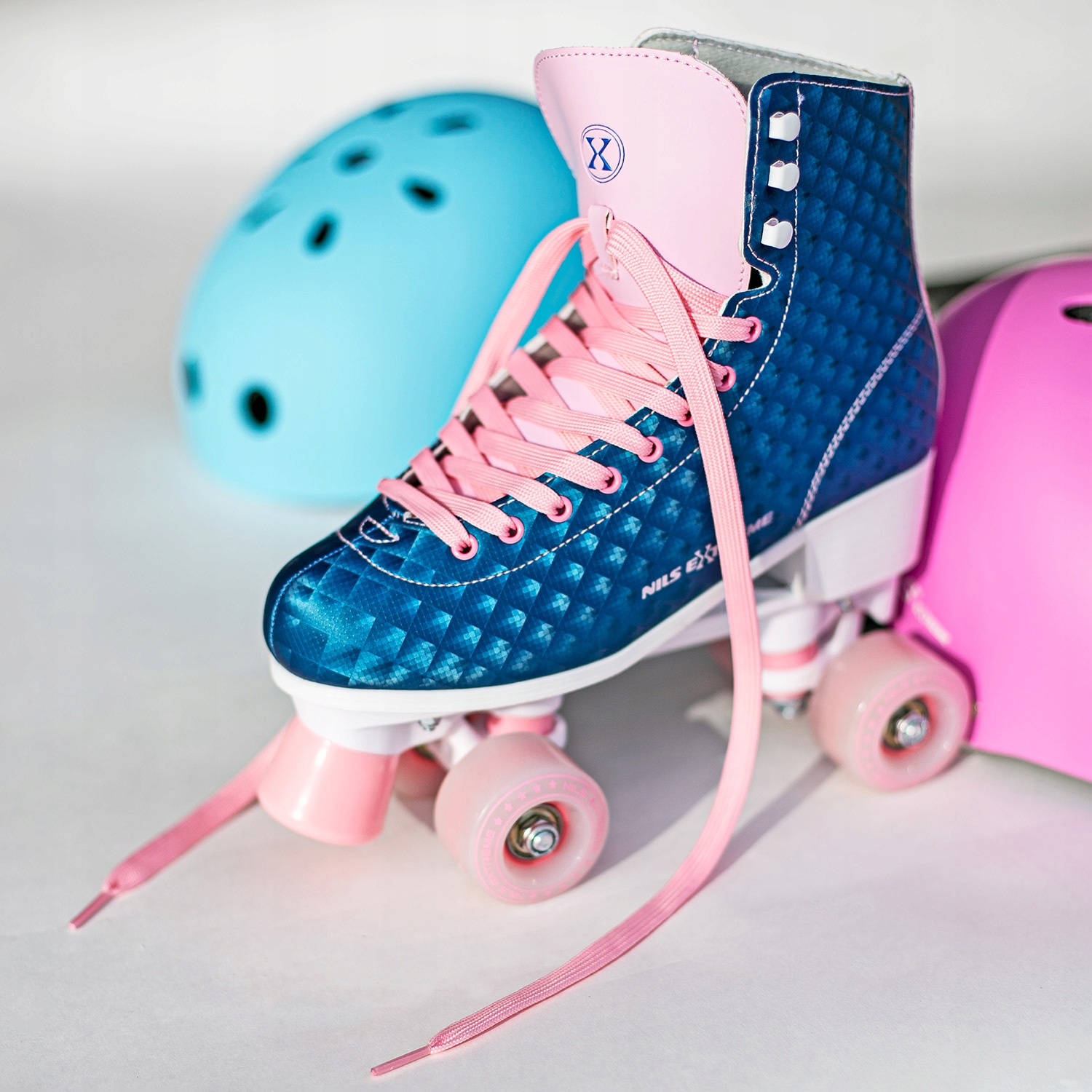 Wrotki retro klasyczne figurowe kauczukowe 36 Marka Nils Extreme