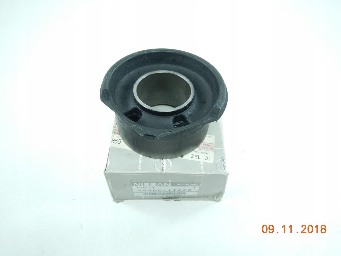 TULEJA cabs NISSAN LARGO ATLAS / 953801T202