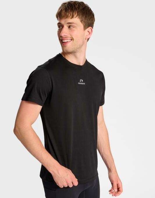 Newline Czarna Koszulka Sportowa Krótki Rękaw Logo Nadruk Zvy HMP__3XL