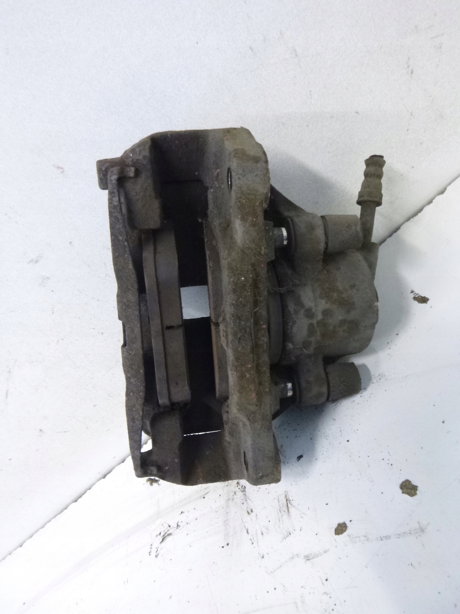 caliper brake front Mercedes Sprinter W903 2.9D