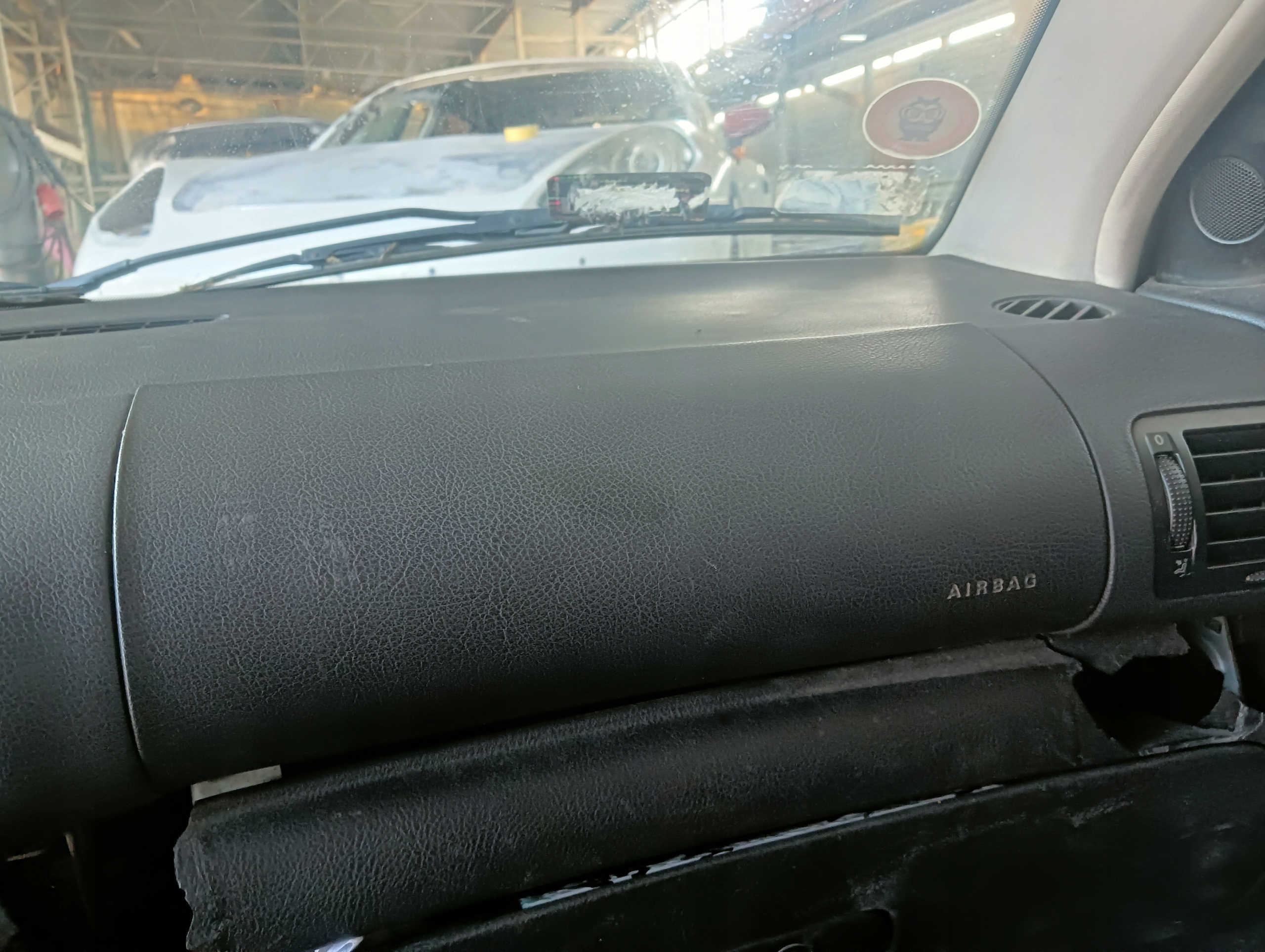 Пассажирский отсек VOLKSWAGEN PASSAT B5 3B1857101