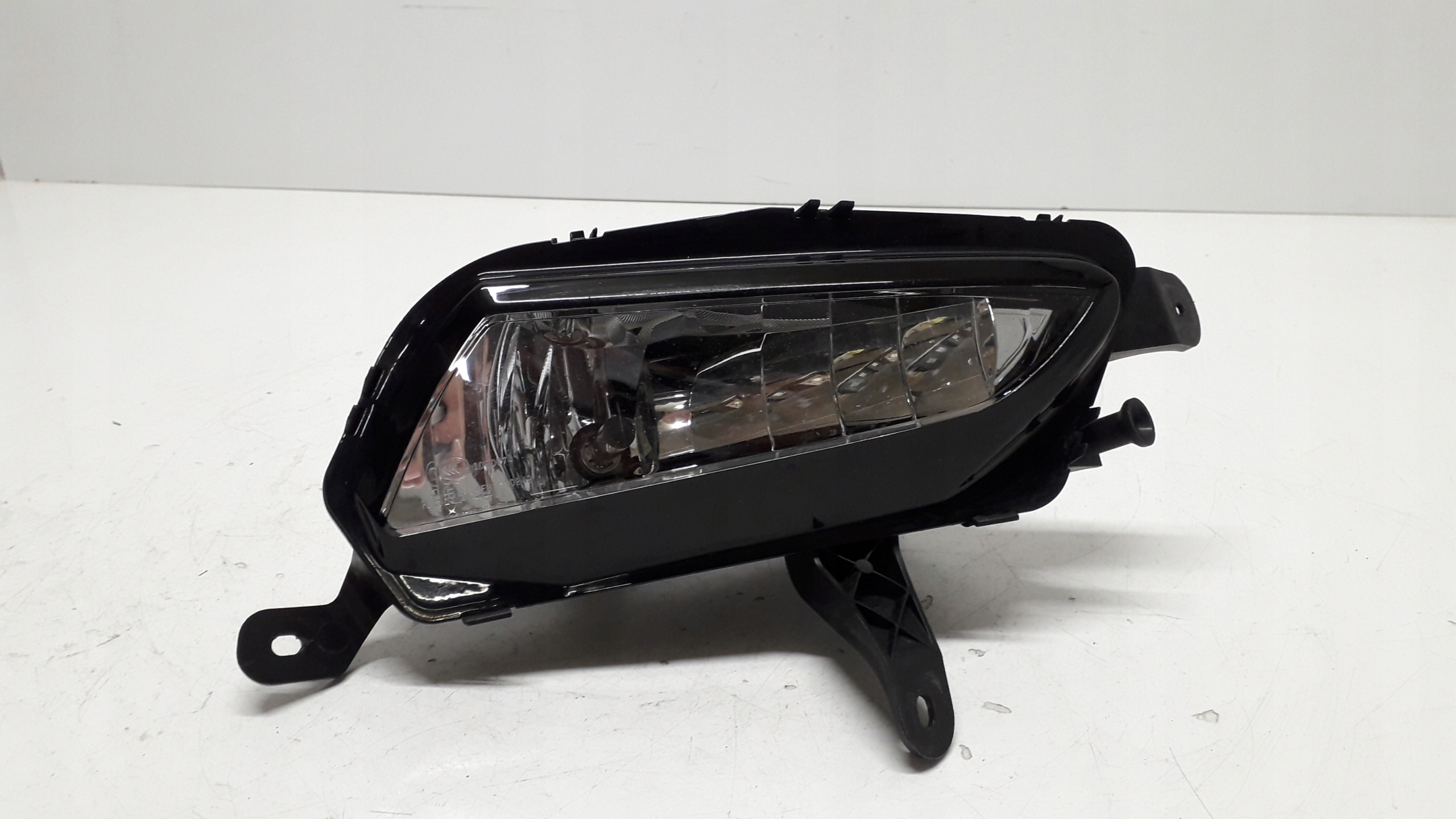 OPEL ASTRA 5 V K 15- HALOGEN PRAWY 13401154 - CAŁY