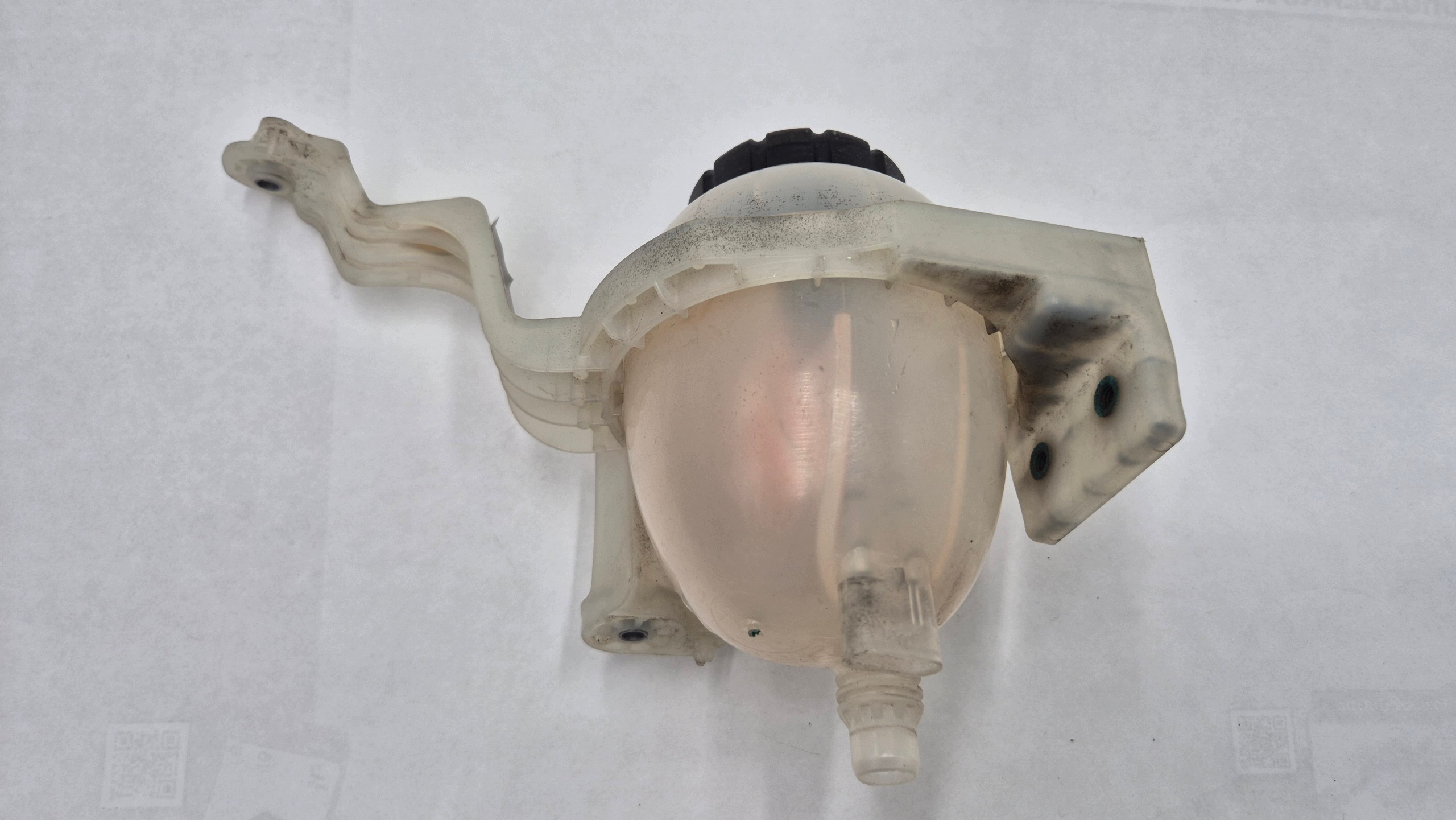 vaschetta serbatoio acqua 2225000549 MERCEDES W205 W213 W222