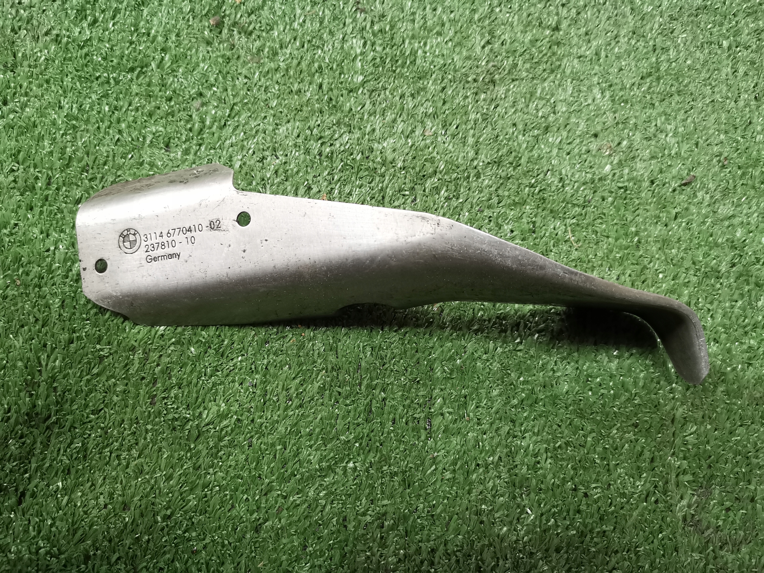 BMW E60 OŁONA TERMICZNA 6770410