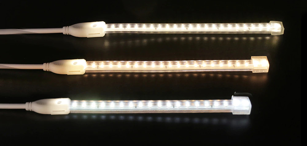 STABILIZATOR Z WTYCZKĄ DO TAŚMY LED 230V KLIK Długość 0.3 m