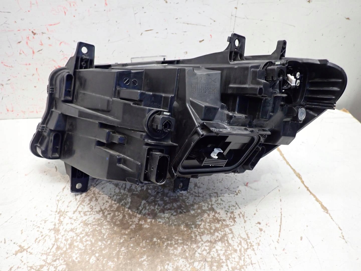 light right MERCEDES SPRINTER W907 W910 FULL LED 2017- A9109065800
