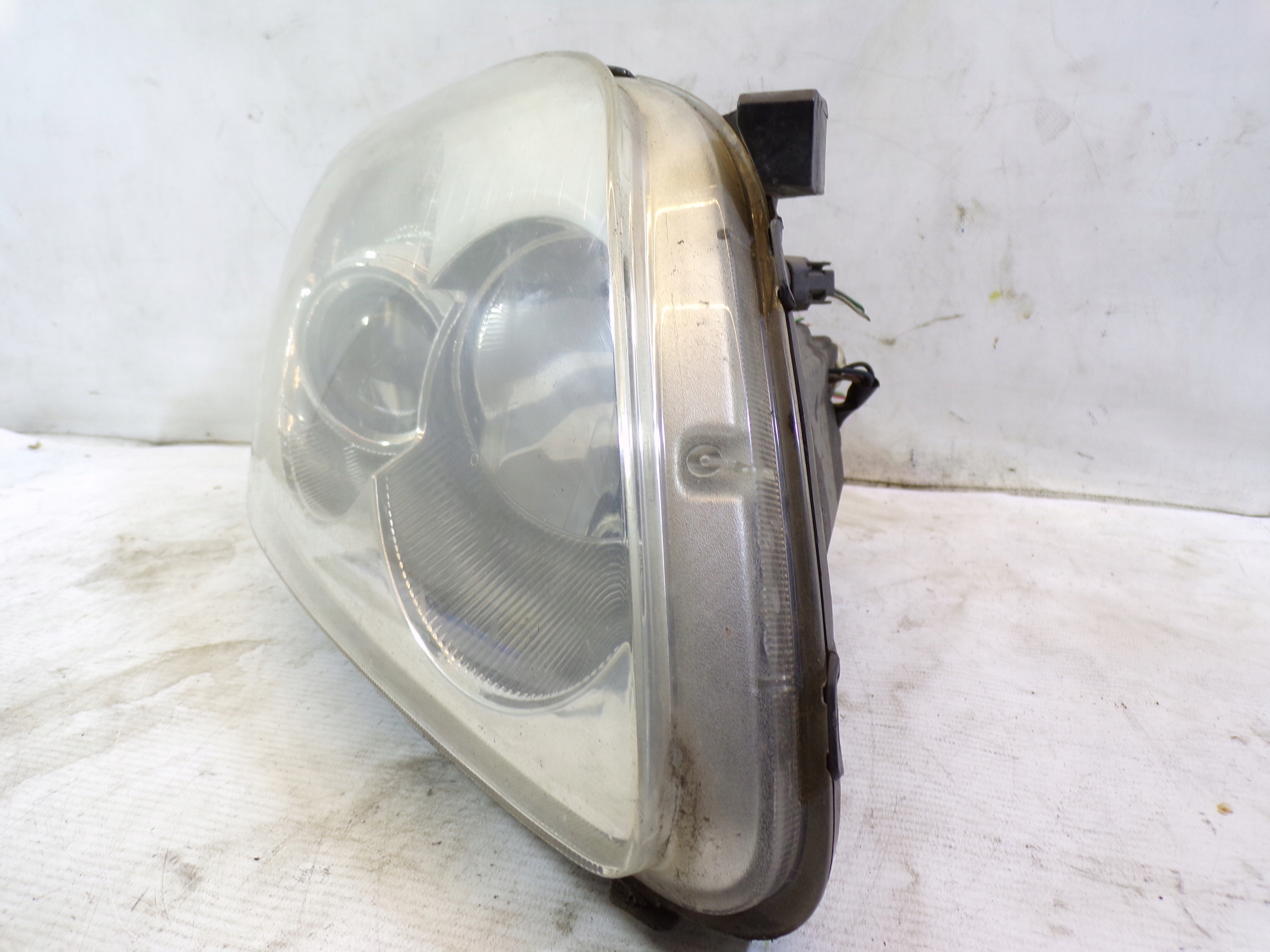 light right front front TOYOTA AVENSIS T25 (2) (K)