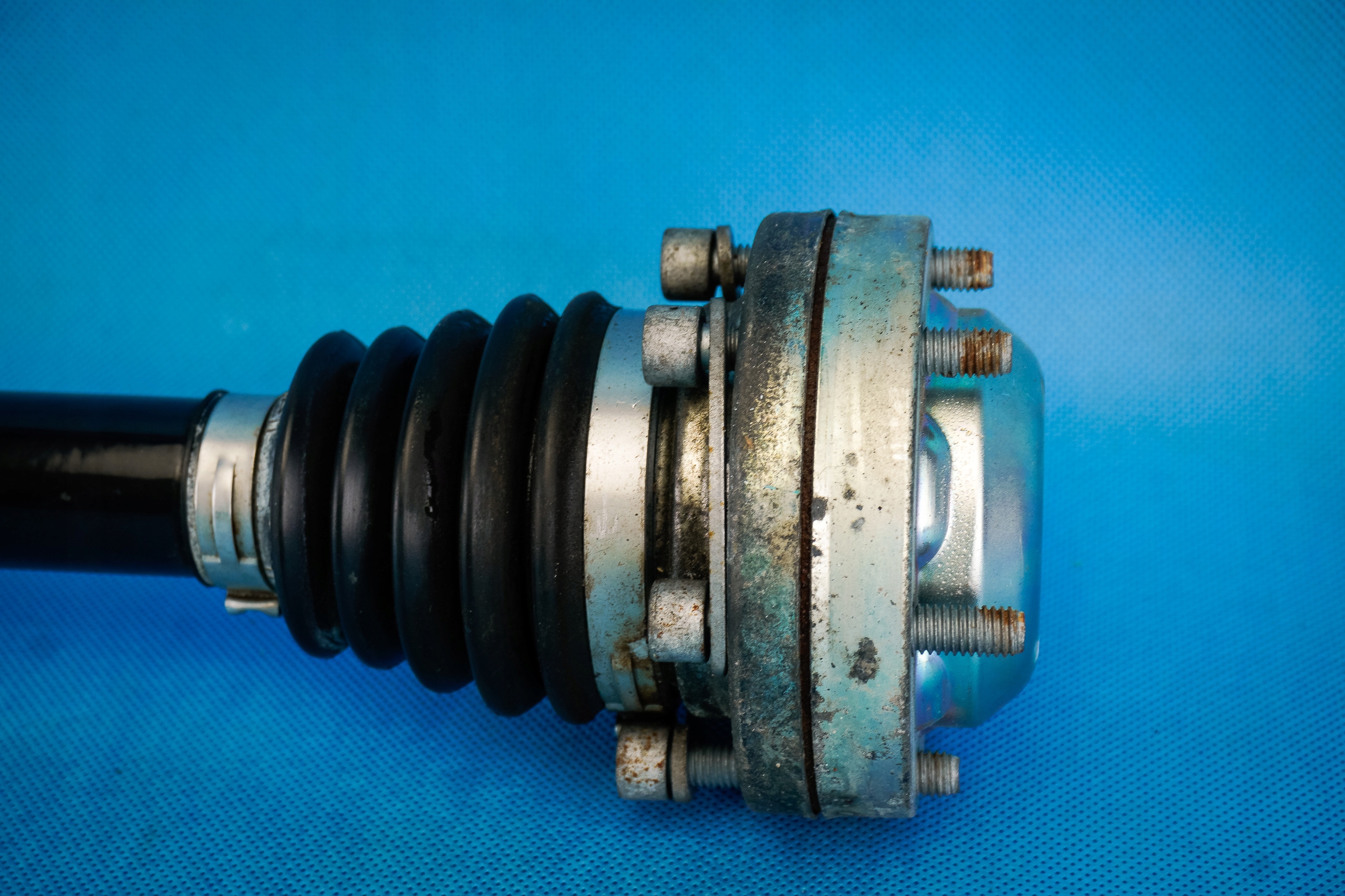 semi-axis rear left right Audi A4 8K A5 8T 8K0501203M