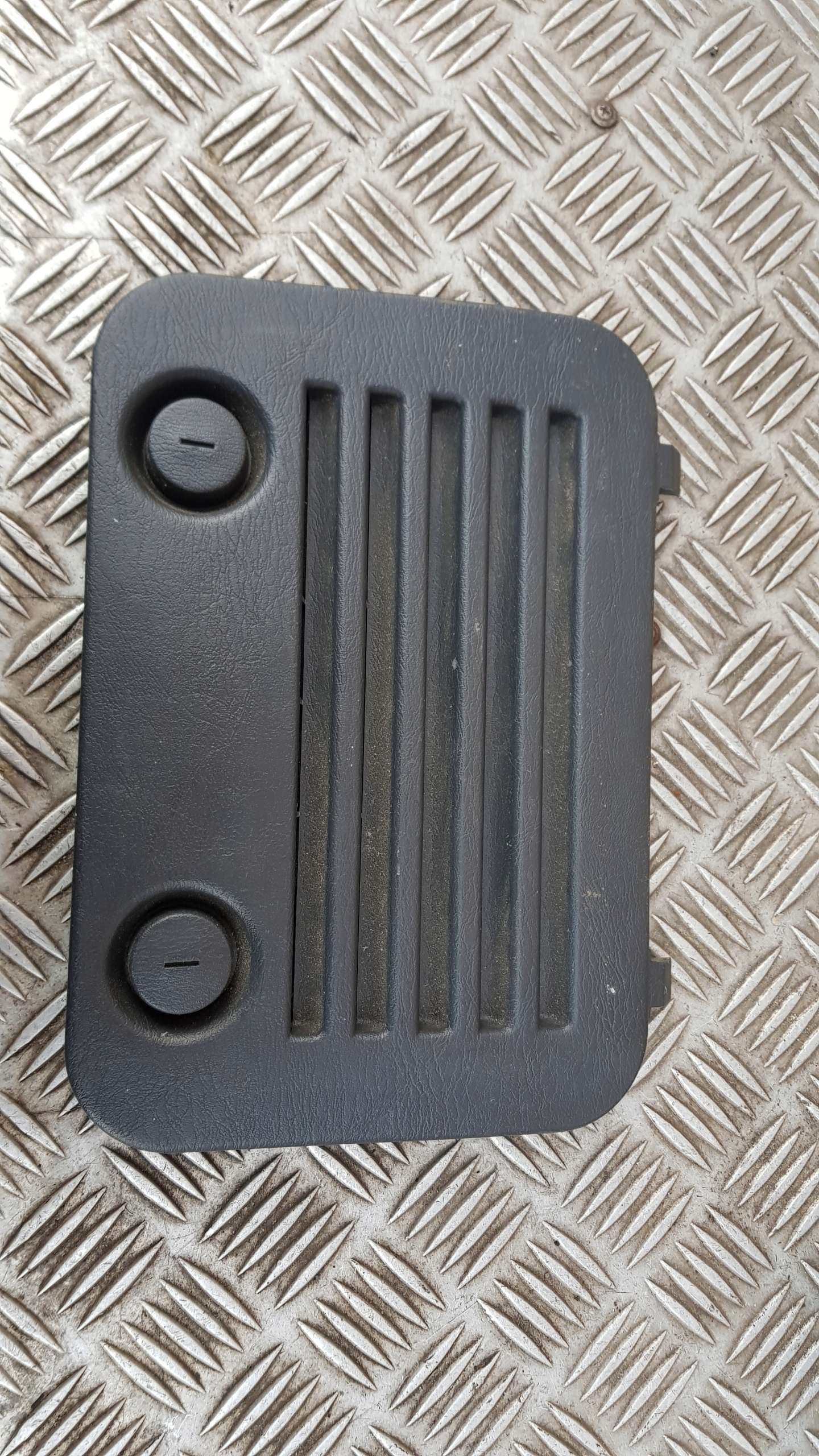MERCEDES ML W163 door spoiler boot A1636900327
