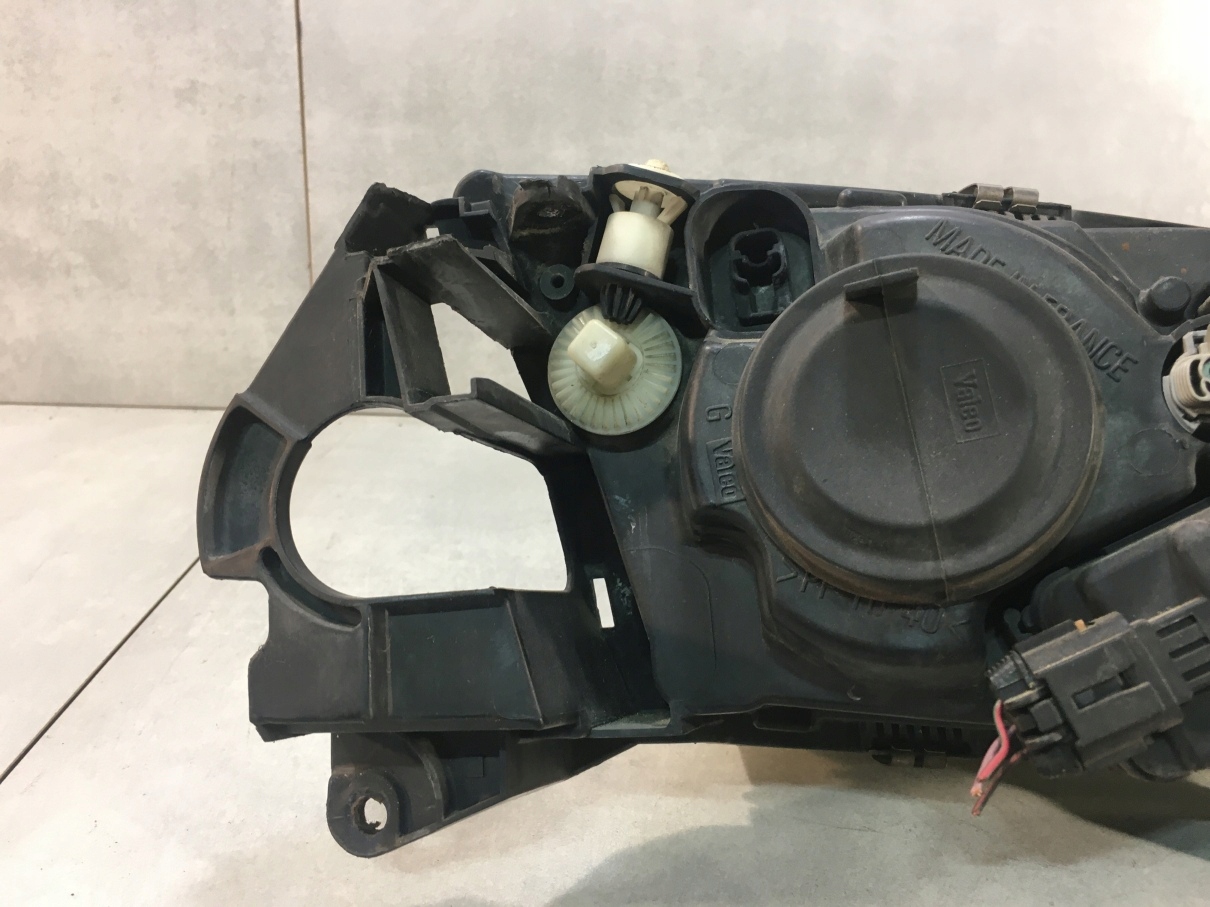 light left front ALMERA N16 26060BN011 04HCR