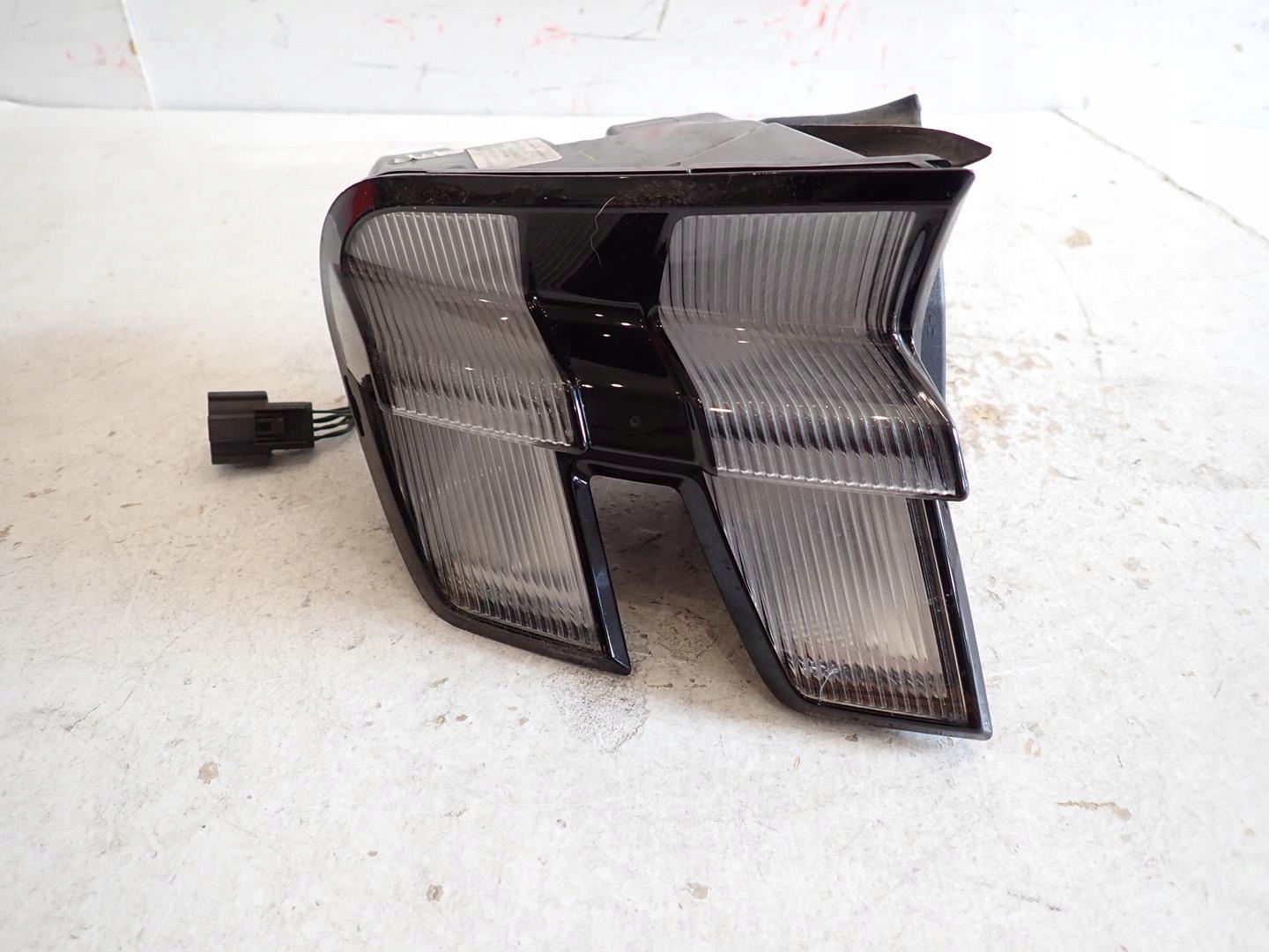 light rear part rear left FORD MUSTANG MACH E 2021- LJ8B-13405-AG