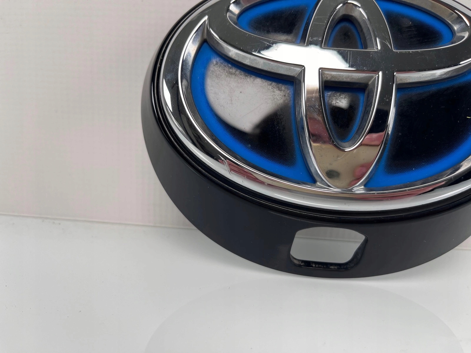 EMBLEMAT TOYOTA COROLLA E21 Długość (cm) 0 cm