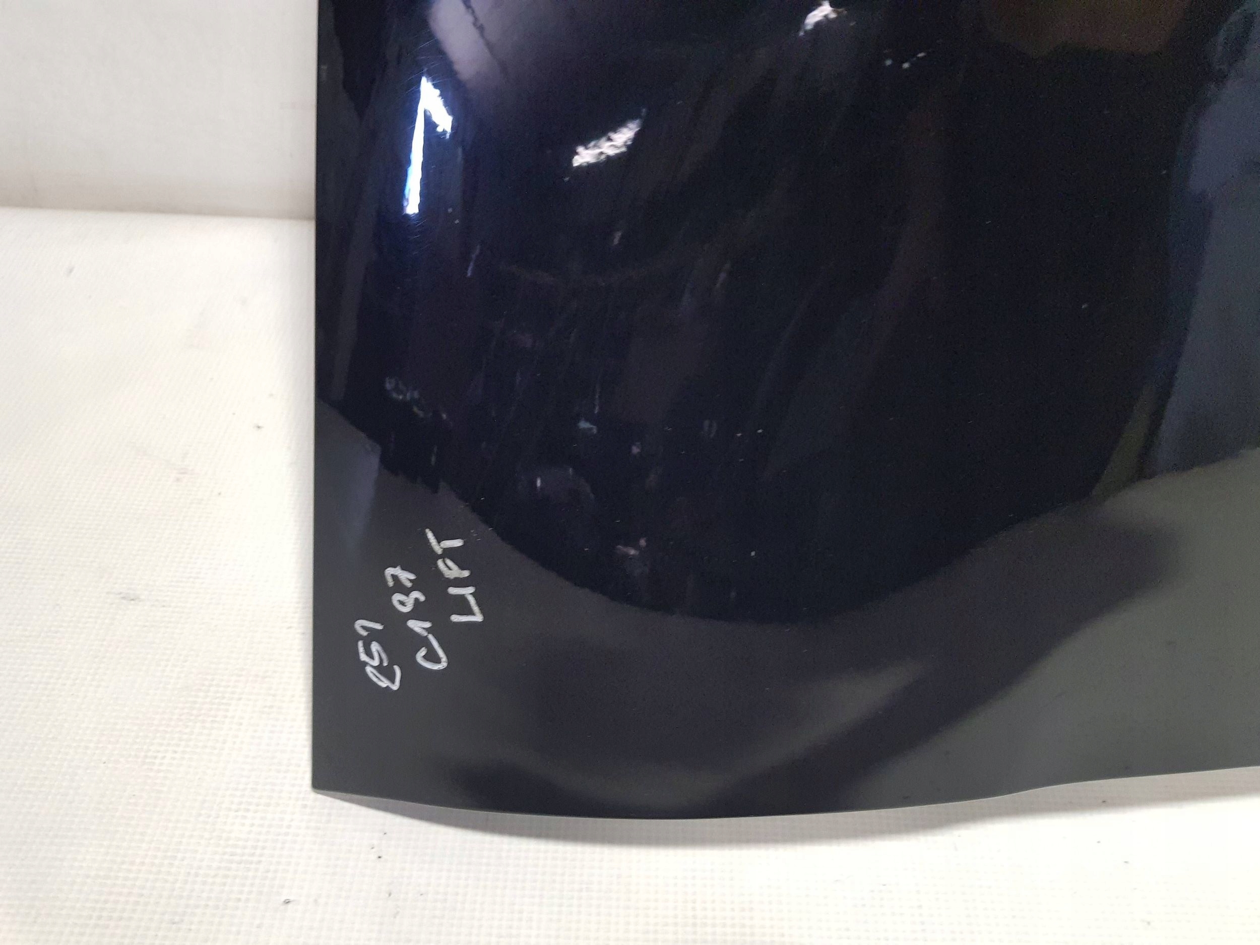 fender front right Mercedes R W251 LIFT C197