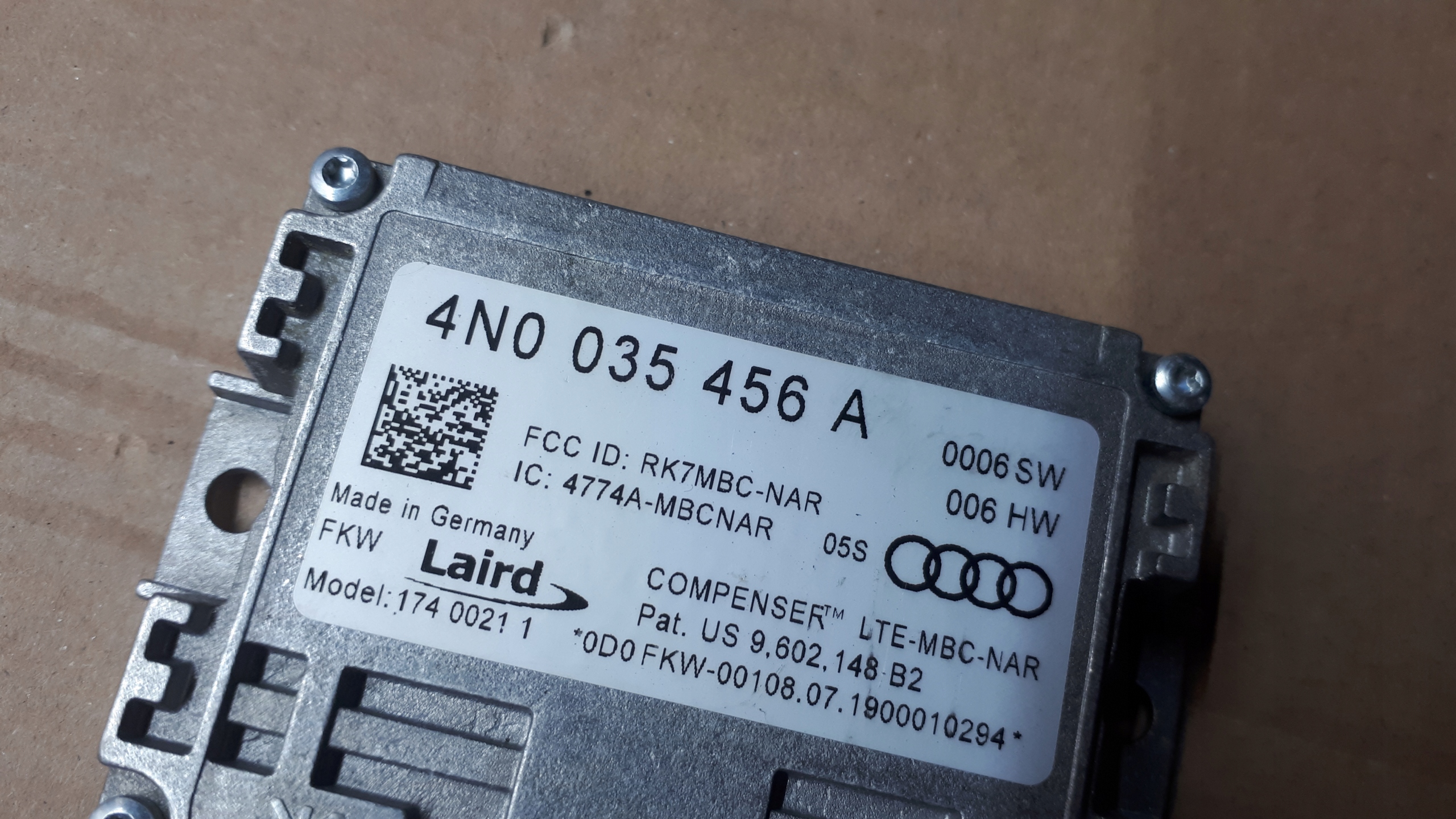 S4 B9 A4 8W amplifier ANTENY 4N0035456A A5 8W