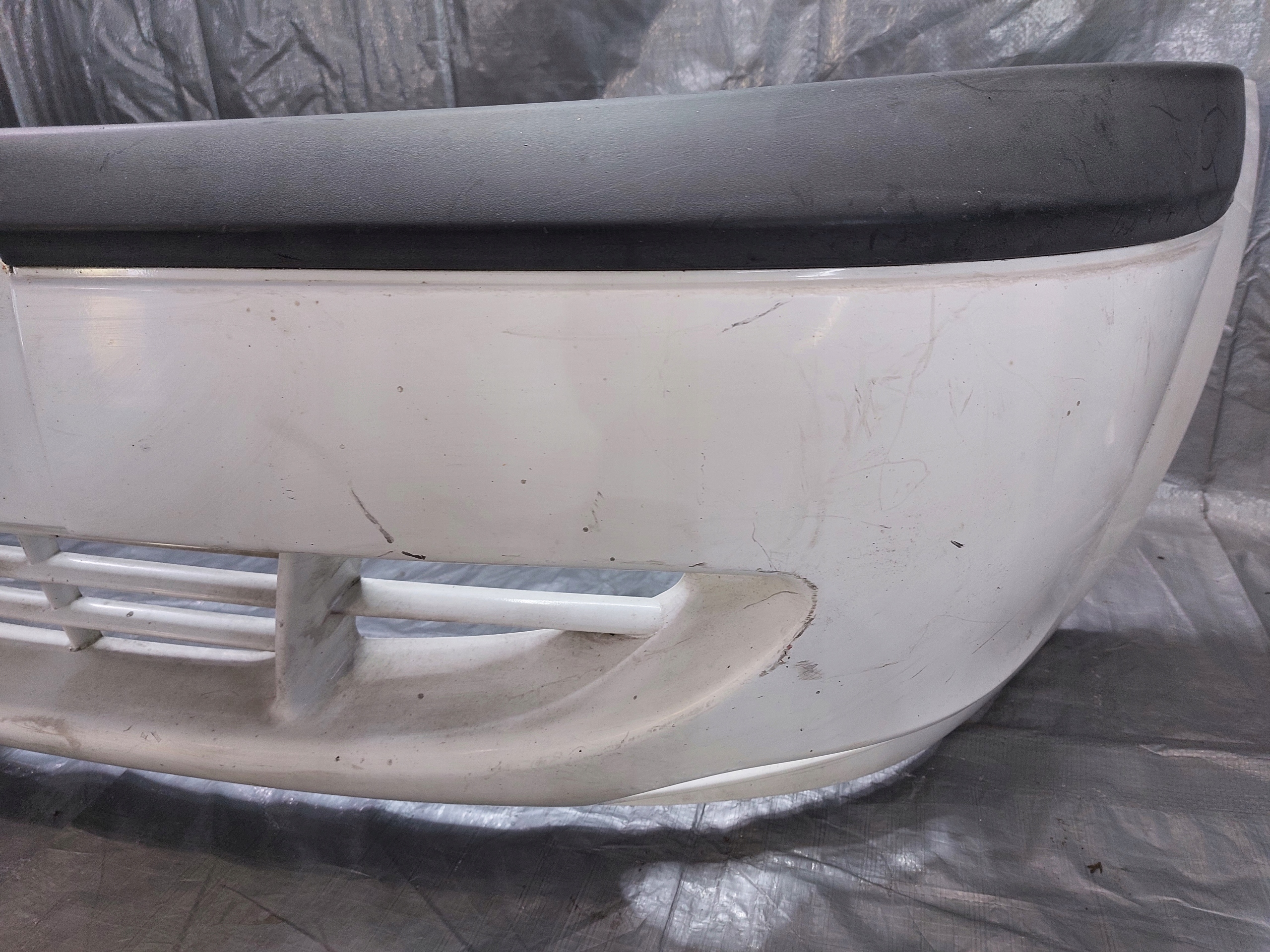 front bumper FORD FIESTA MK4