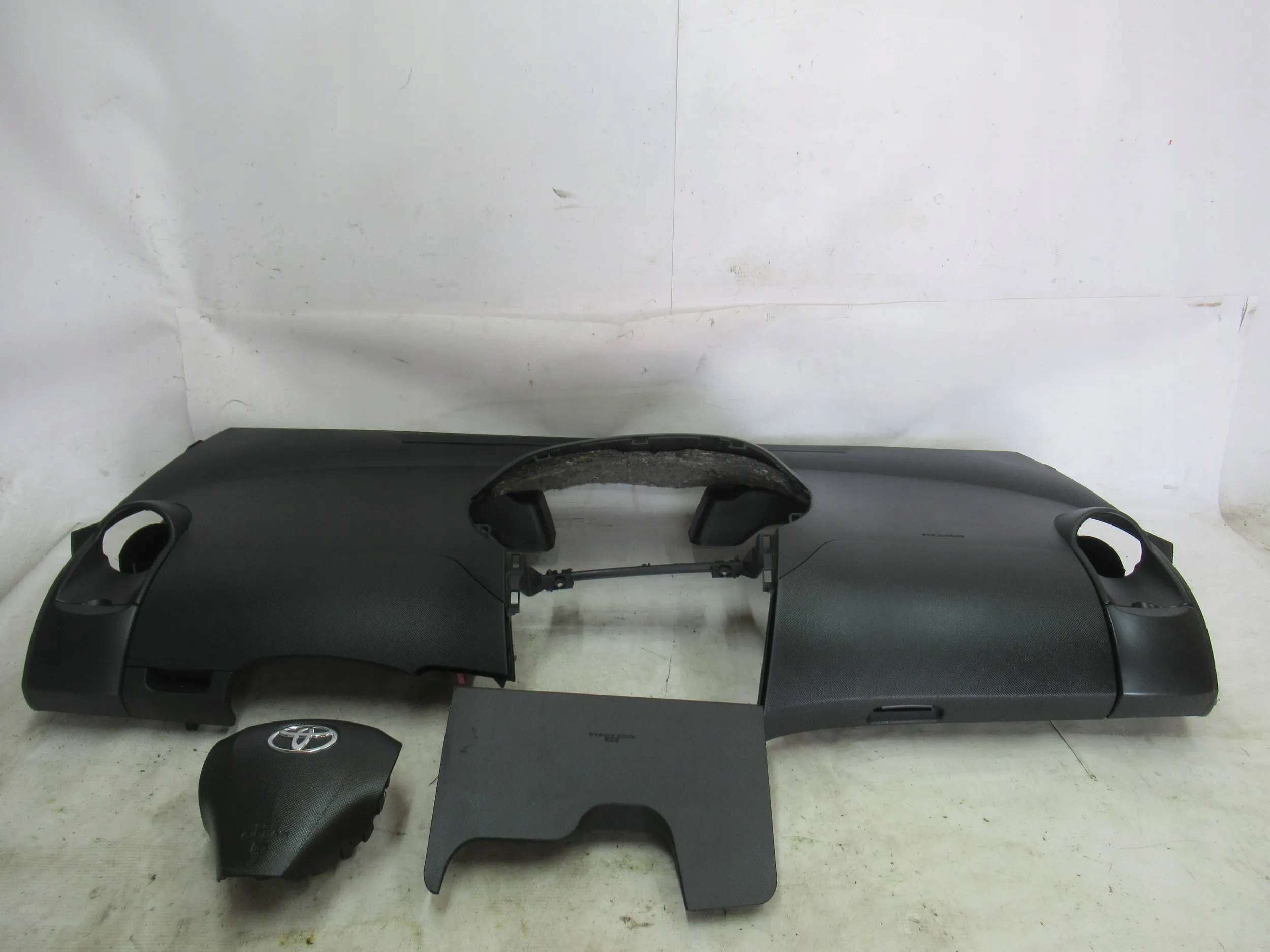 dashboard console airbag TOYOTA YARIS II 2