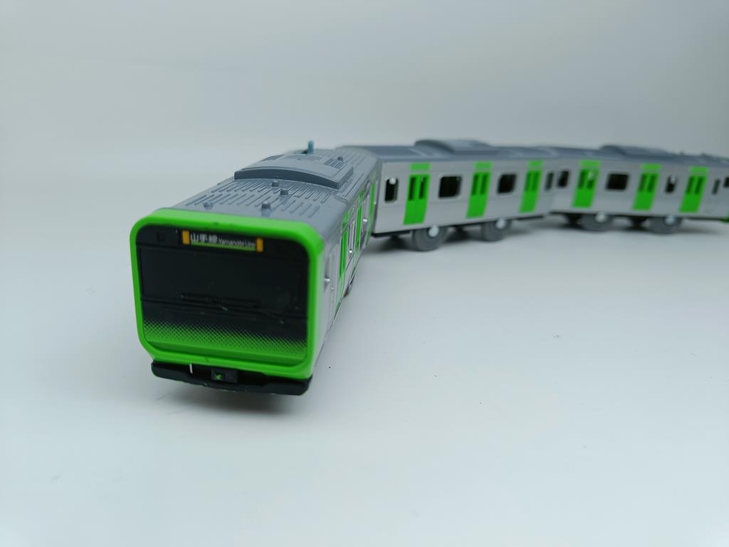 Kolejka JR PLARAIL TOMY POCIĄG zielone ES-07 E235 Seria Yamanote Line Train