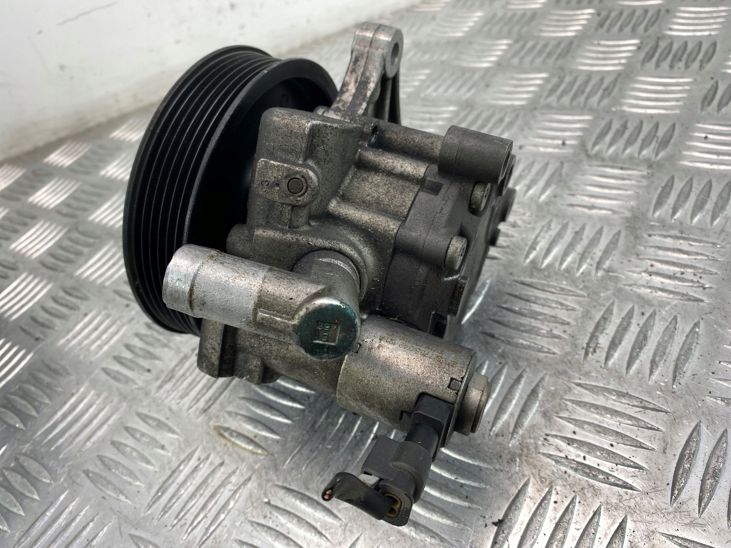 Mercedes C200 W204 Pompa servosterzo A0064667501