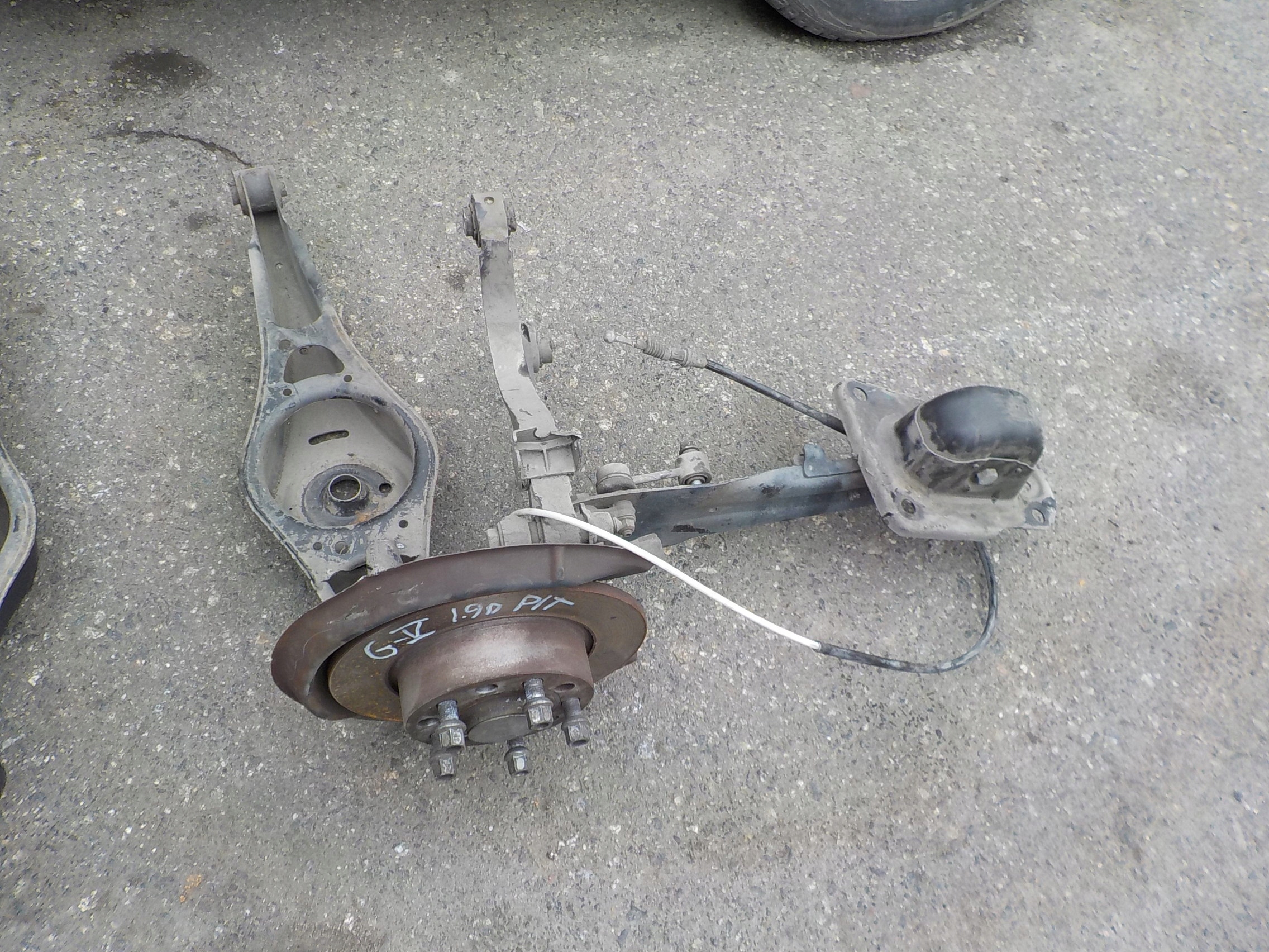 swing arm right rear part vw golf V HB 2008r