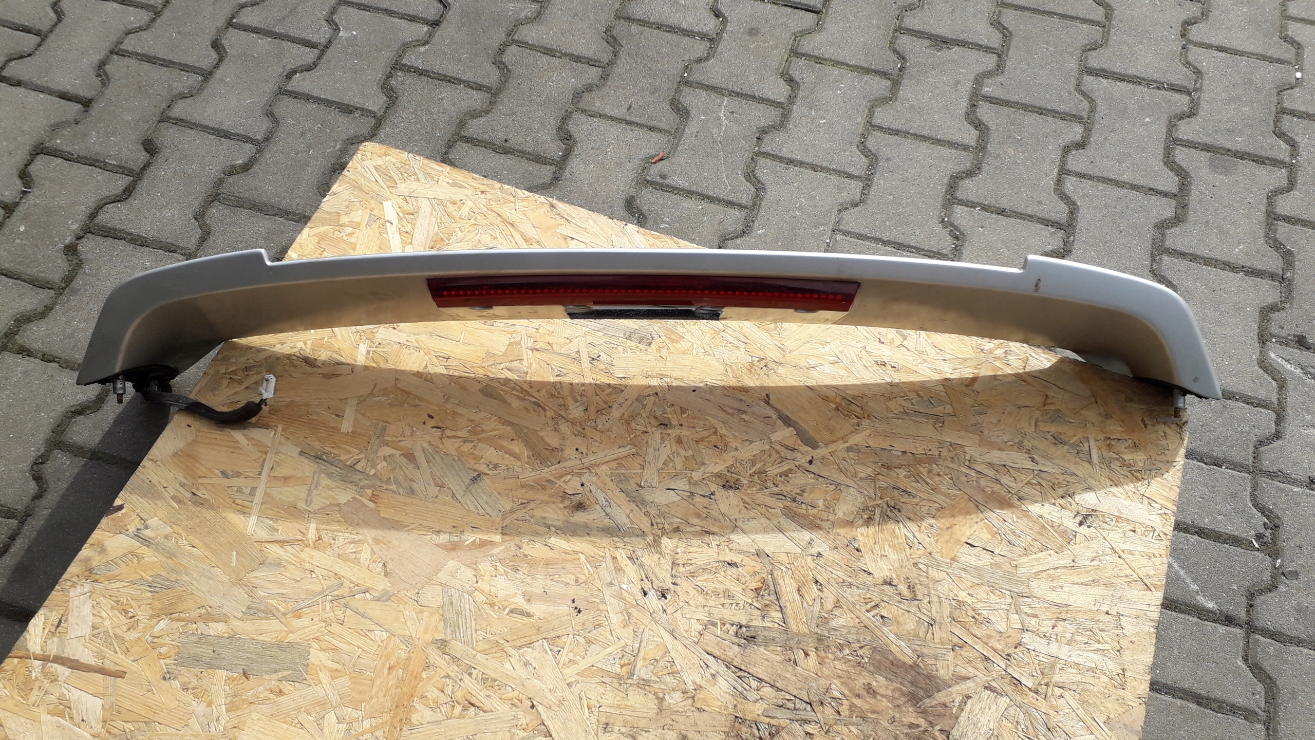 87220-2C000 - HYUNDAI COUPE 02-09 ЕЛЕРОН СПОЙЛЕР ЗАКРИЛКИ ЗАДНІЙ СТОП