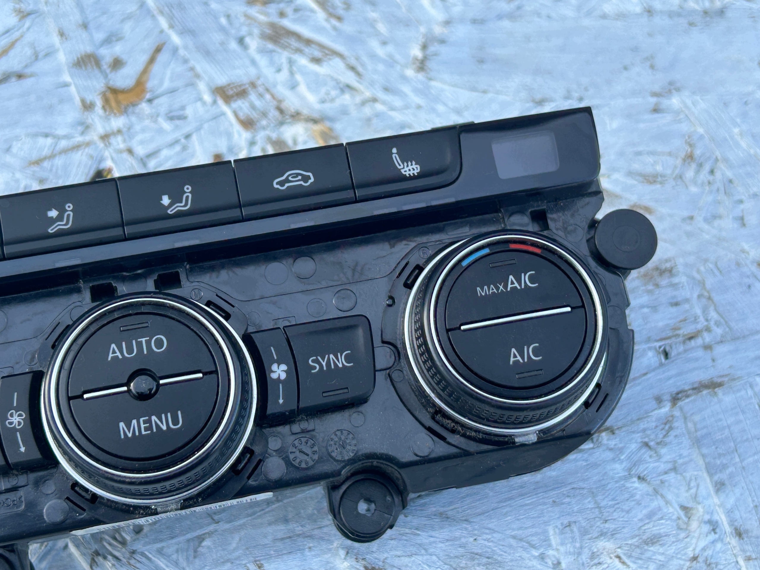 Unite commande clima Bouches buses VW PASSAT B8 14- 5G0907044AH