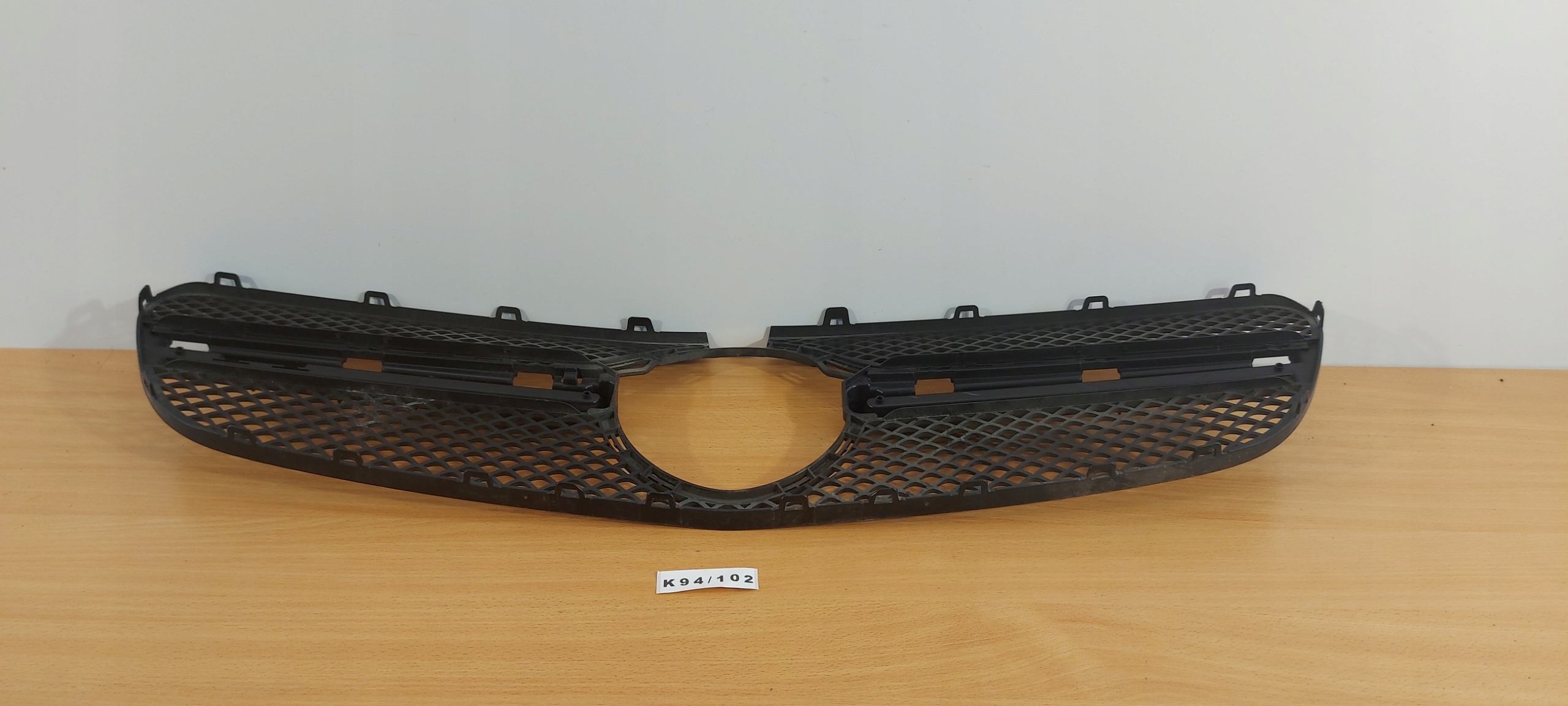 MERCEDES E-KLASA W238 front PREKLADgrill grid SZKIELET