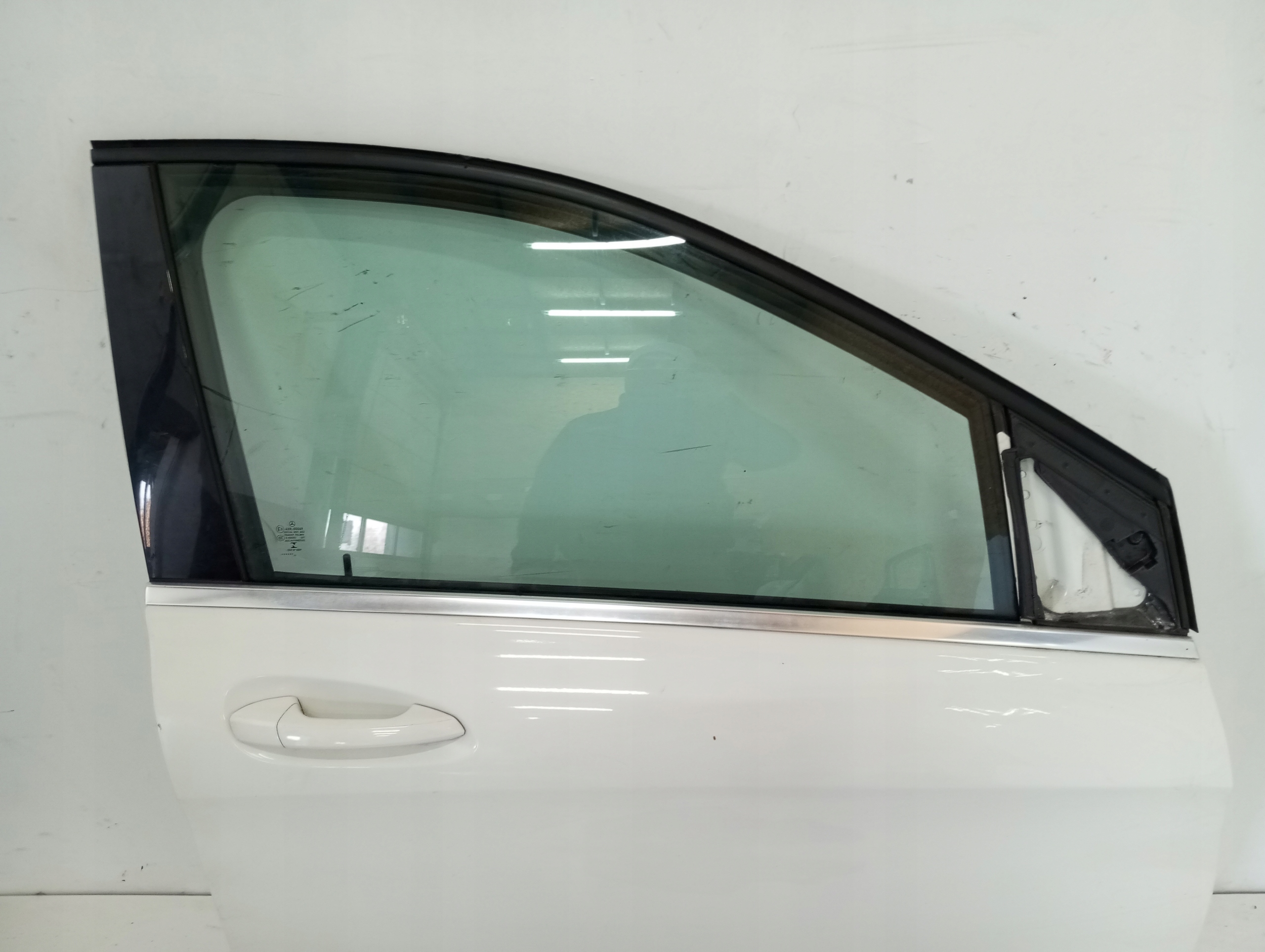 door right front MERCEDES B KLASA 246 14R