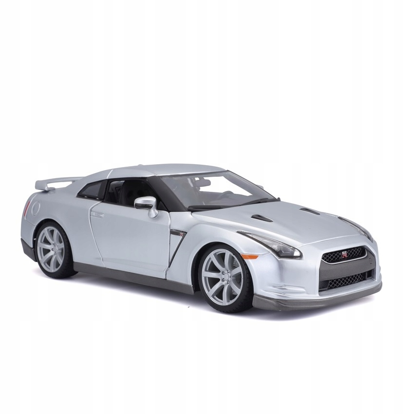 Nissan Gt-r R35 1:18 model Bburago 18-12079