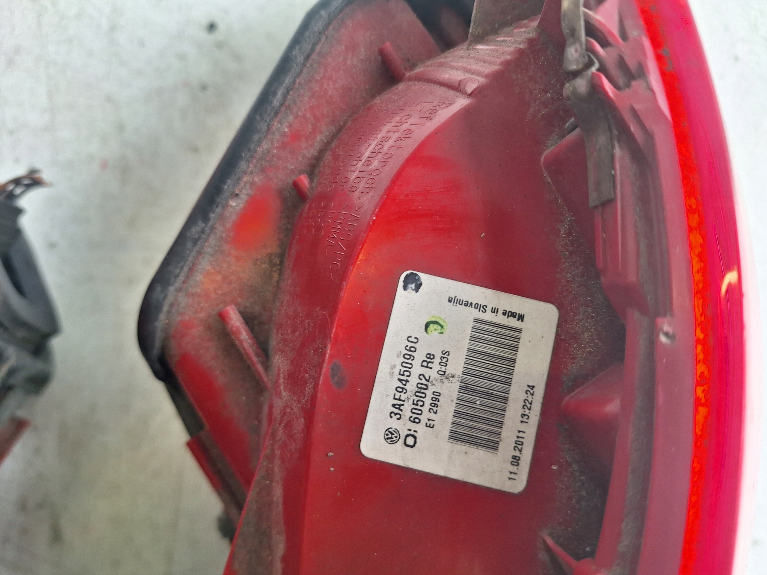 VOLKSWAGEN PASSAT B7 10-14 light left KOMBI