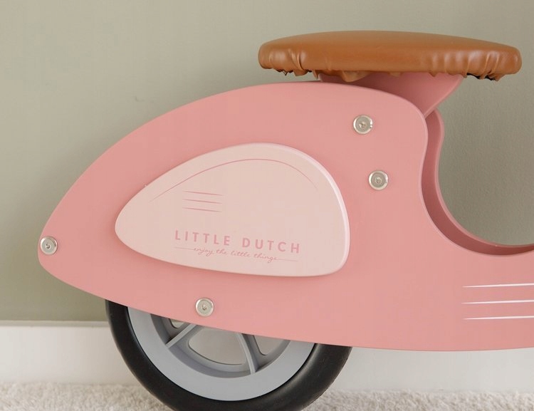 Jeździk Little Dutch LD7003 różowy Wiek dziecka 2 lata +