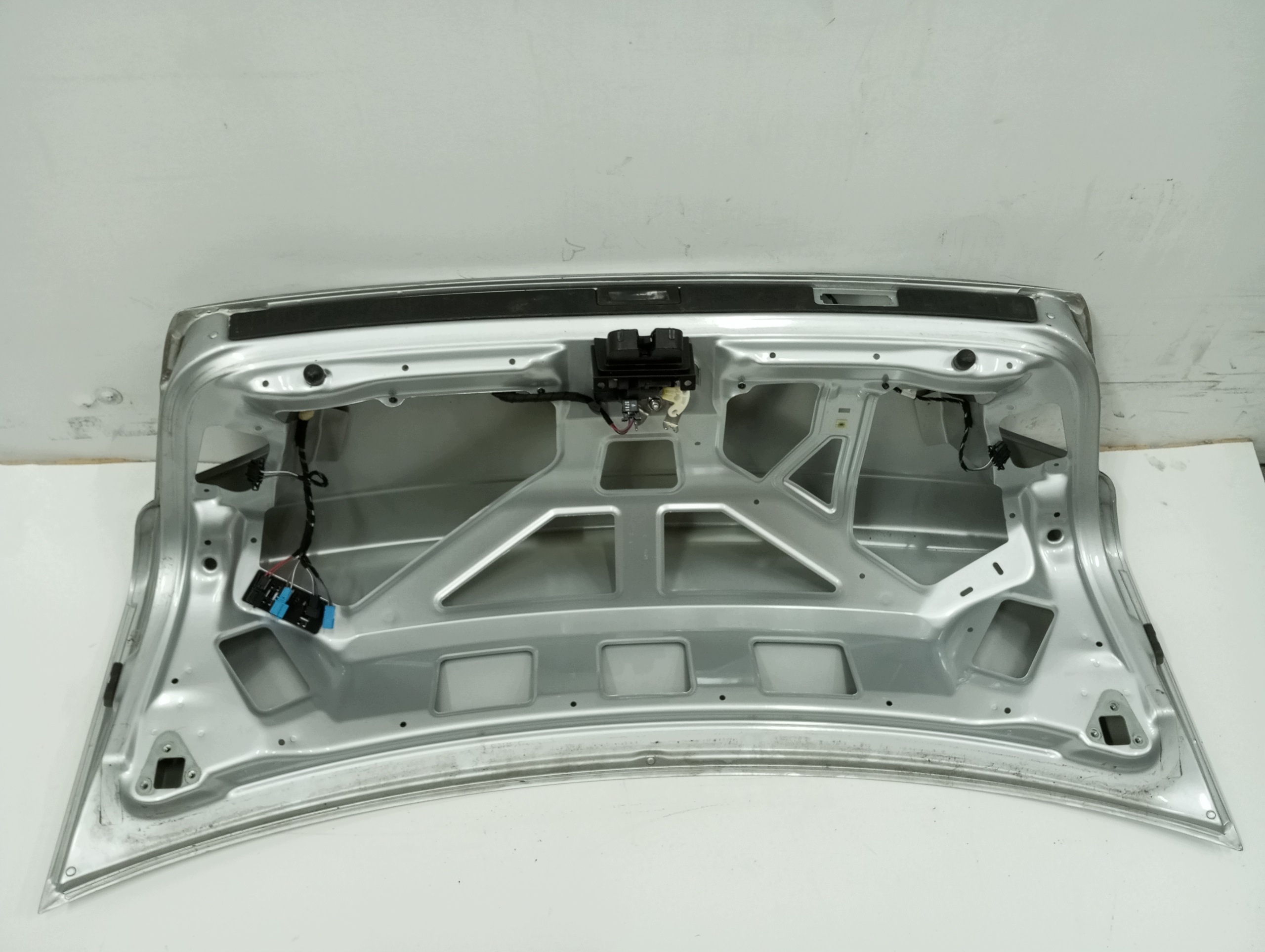 boot doors SKODA SUPERB sedan 11R