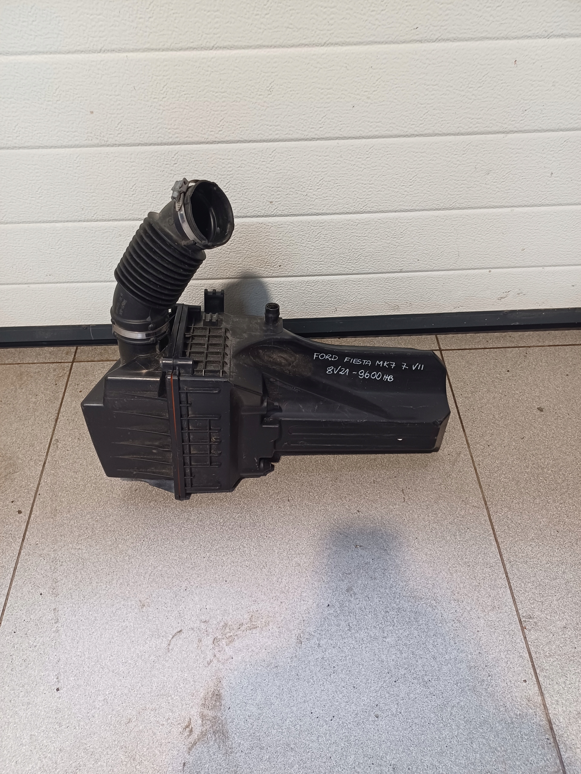 Gehäuse filter luft FORD FIESTA MK7 VII 8V21-9600HB