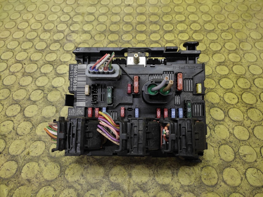 PEUGEOT 207 module BSM 9661708280
