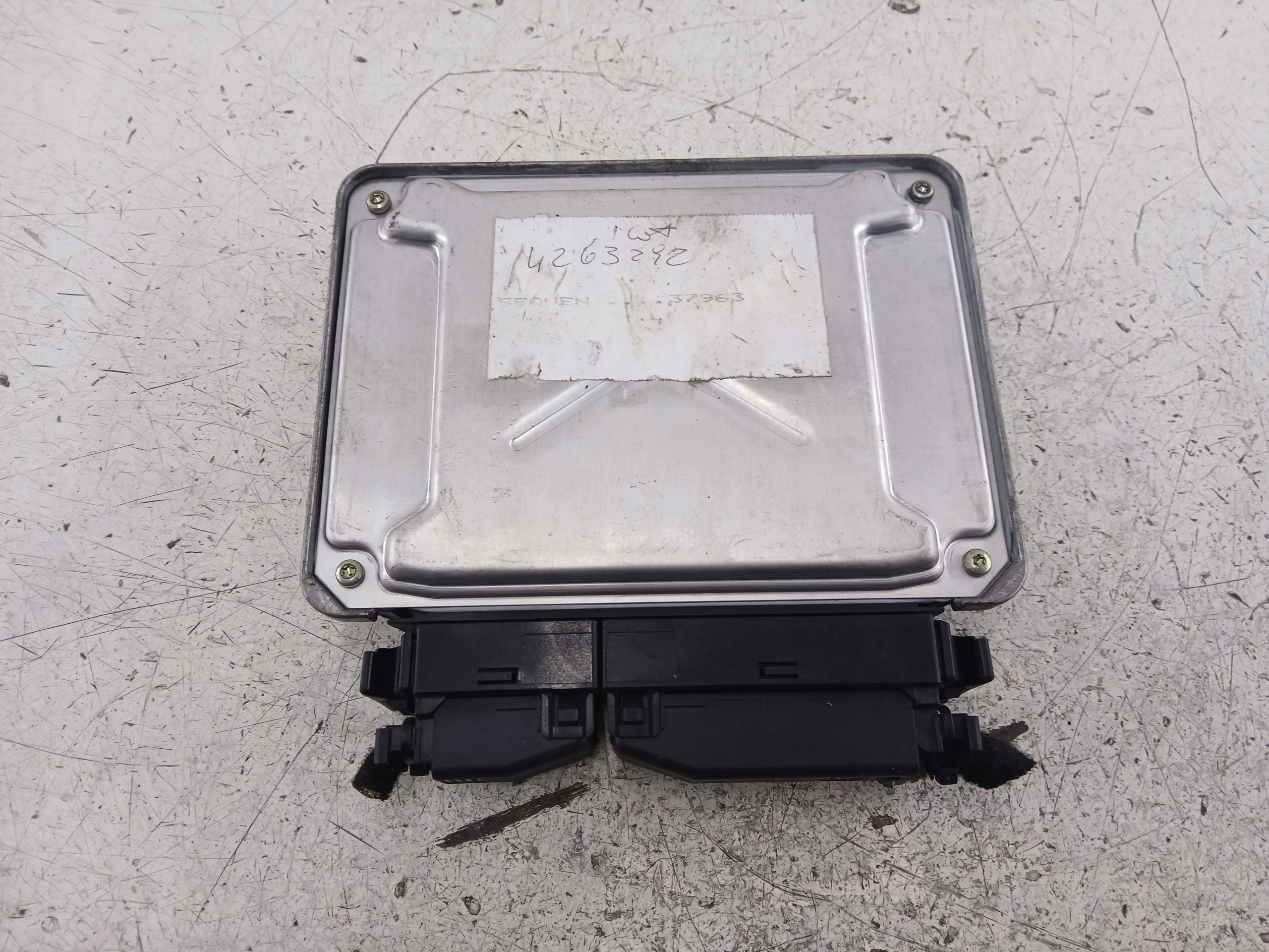 ALFA ROMEO GT 2.0 JTS control unit of the engine 55199822